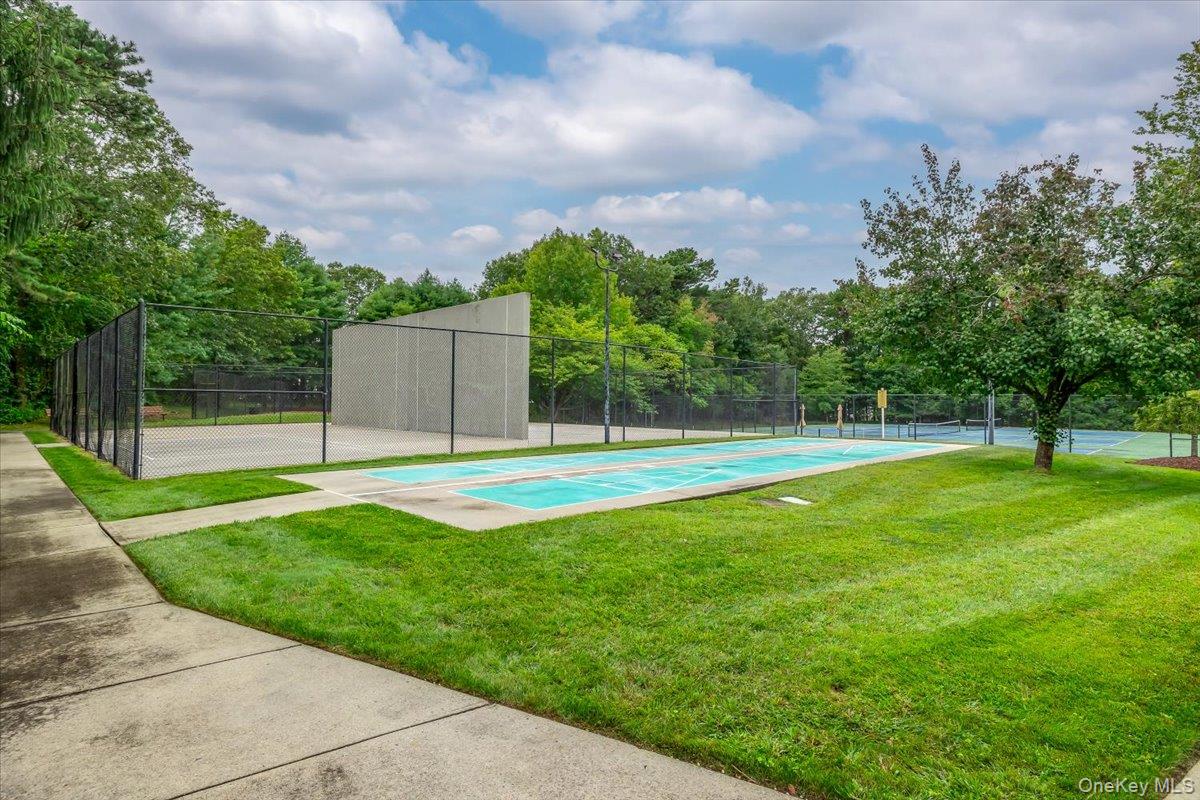 193 Gothic Circle, Manorville, NY 11949