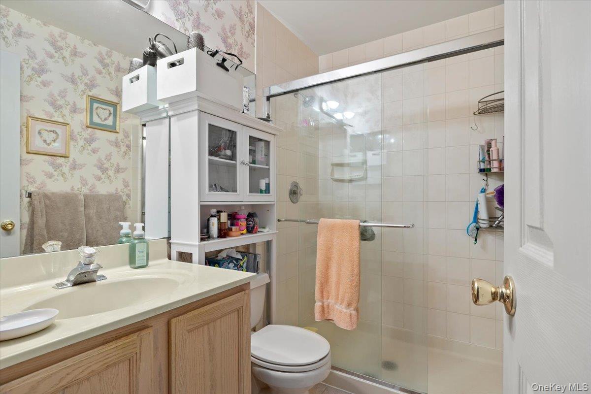 193 Gothic Circle, Manorville, NY 11949