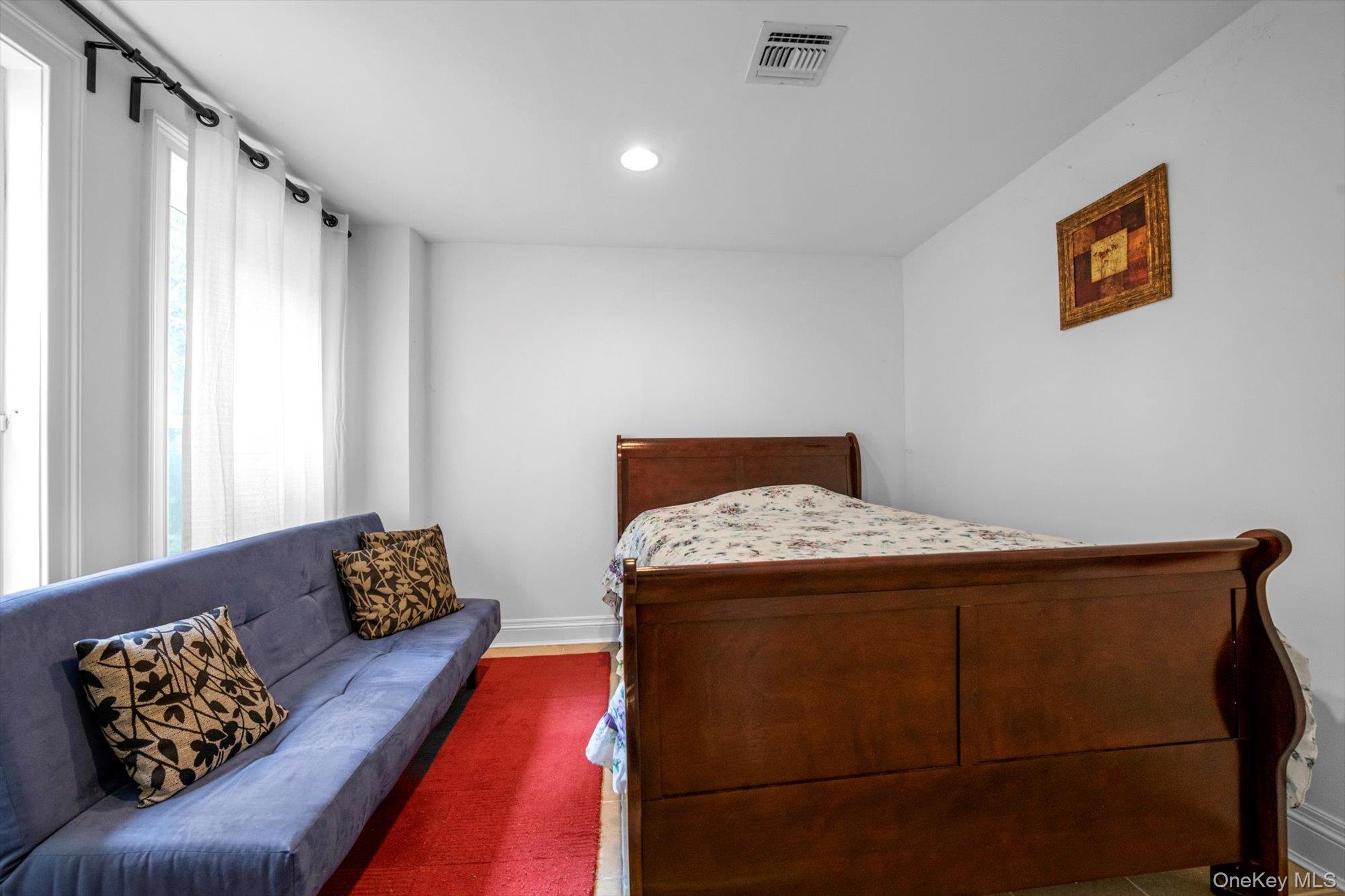 87 Arleigh Road, Great Neck, NY 11021