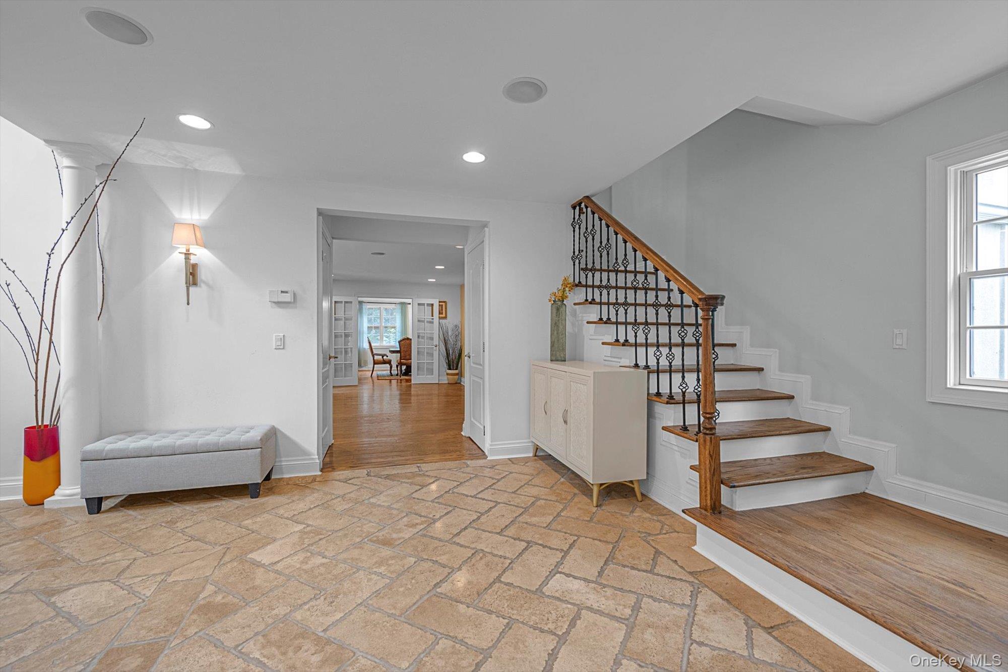 87 Arleigh Road, Great Neck, NY 11021