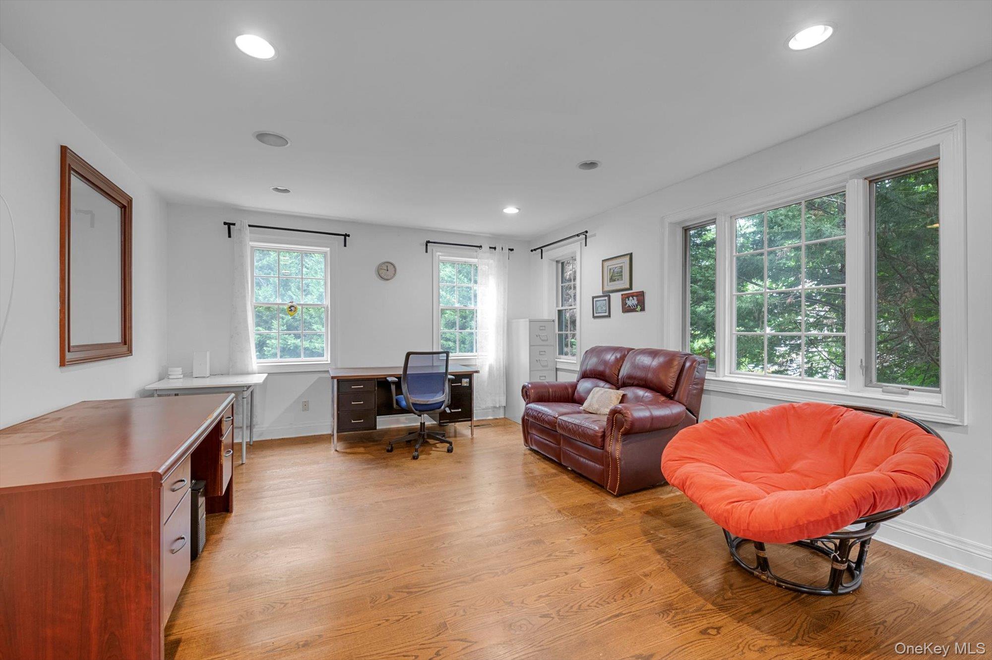 87 Arleigh Road, Great Neck, NY 11021