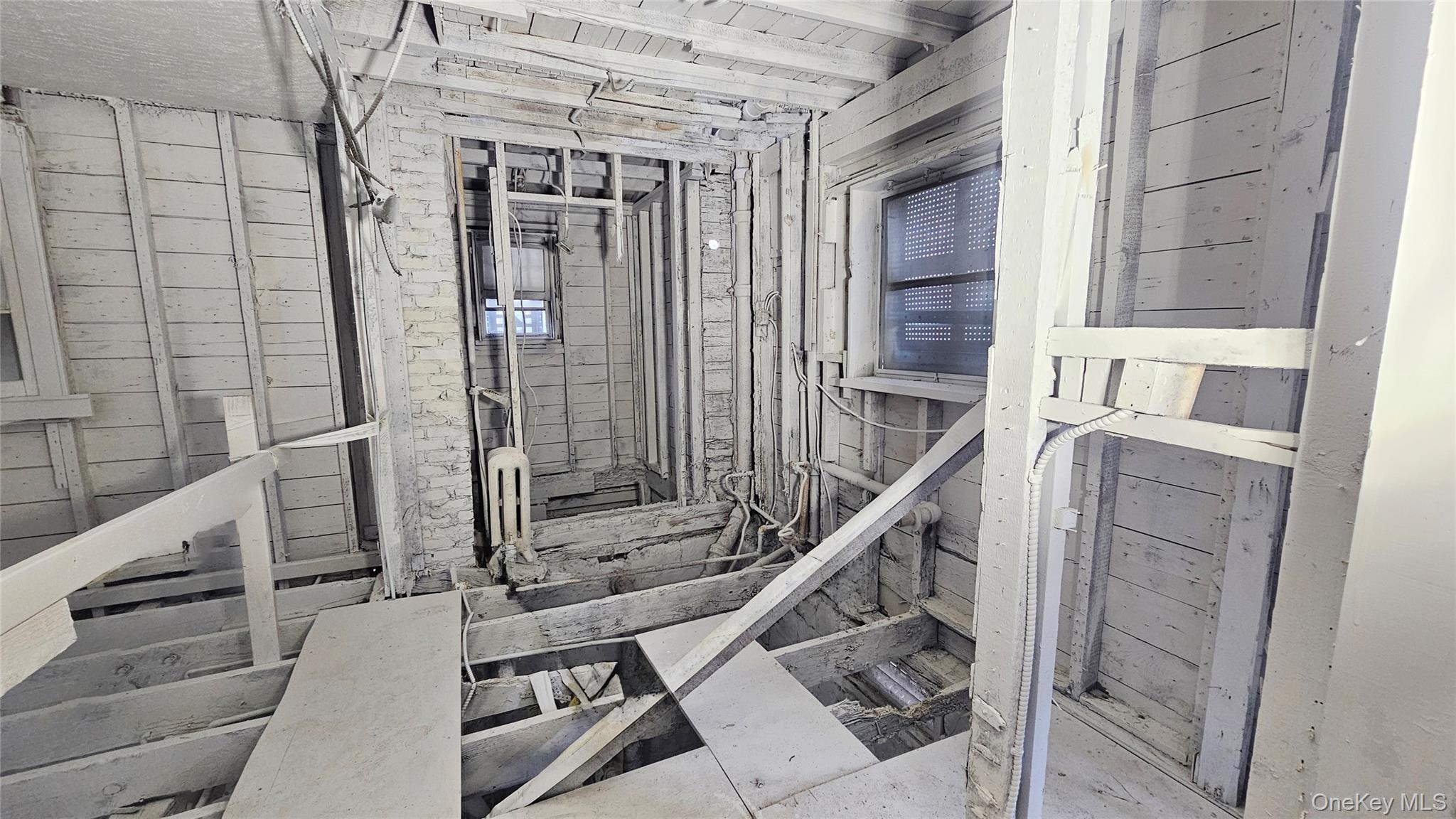 109-28 212 Street, Queens Village, NY 11429