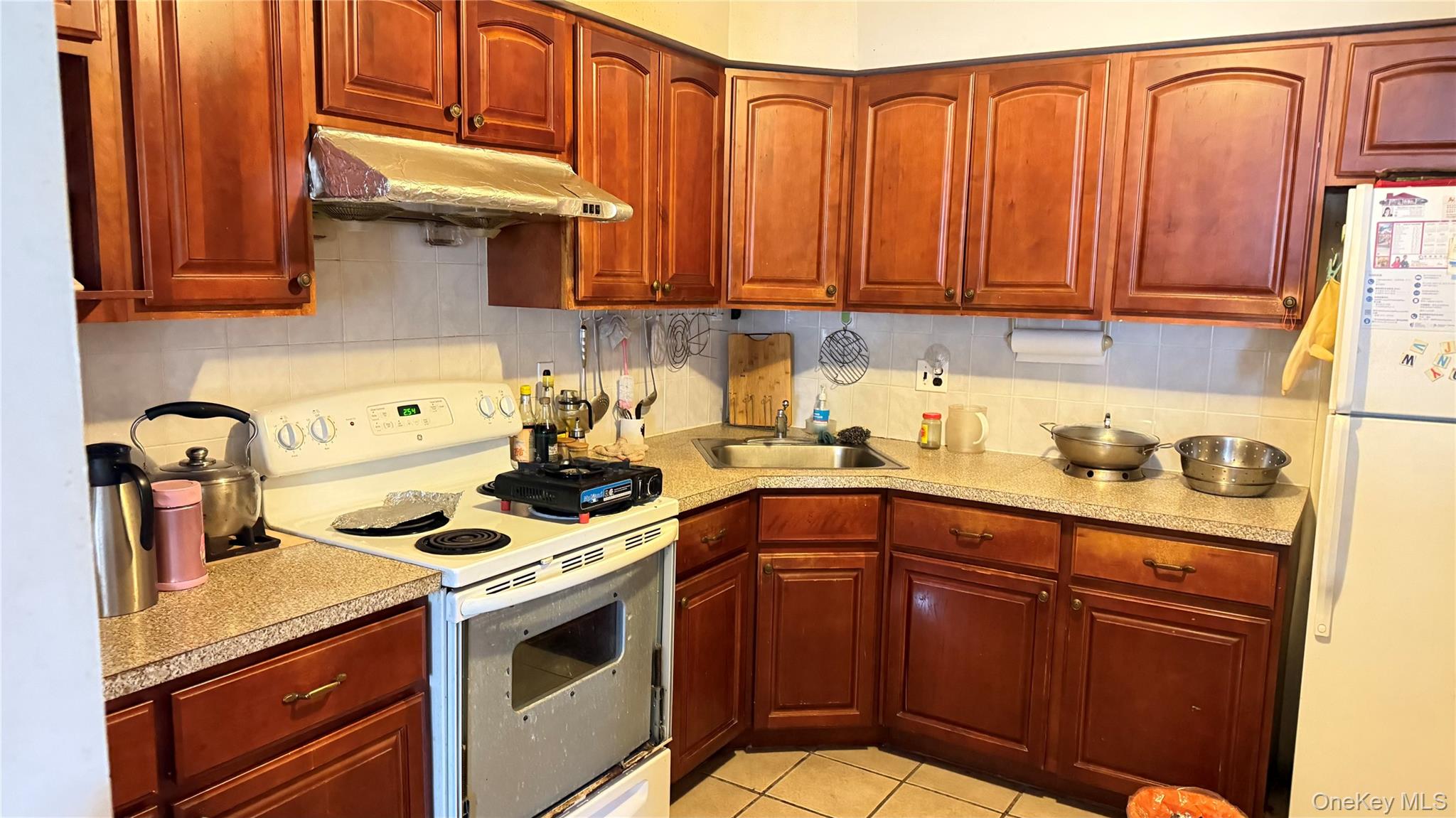 9461 43rd Avenue, Elmhurst, NY 11373