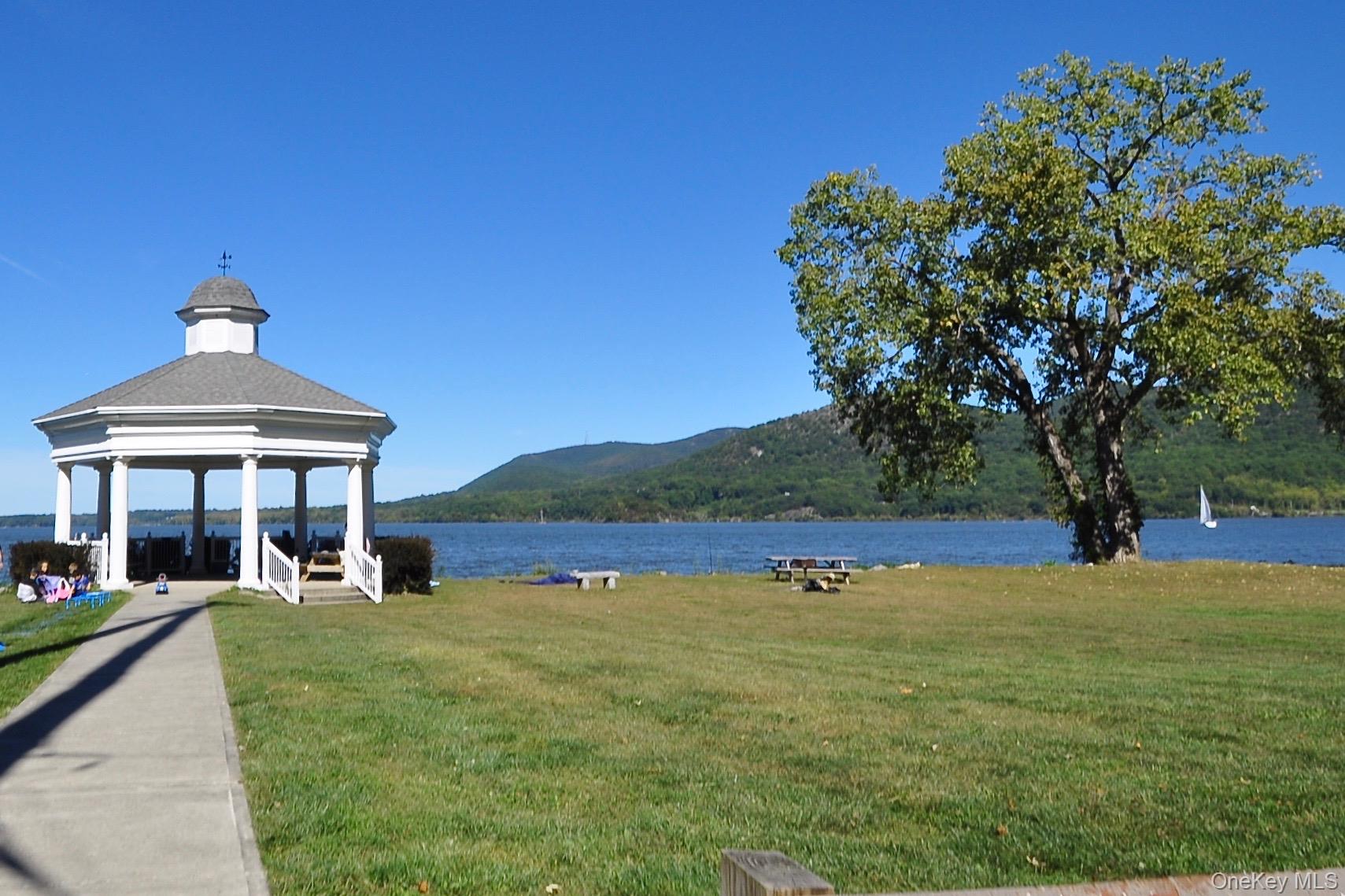 17 River Avenue, Cornwall On Hudson, NY 12520