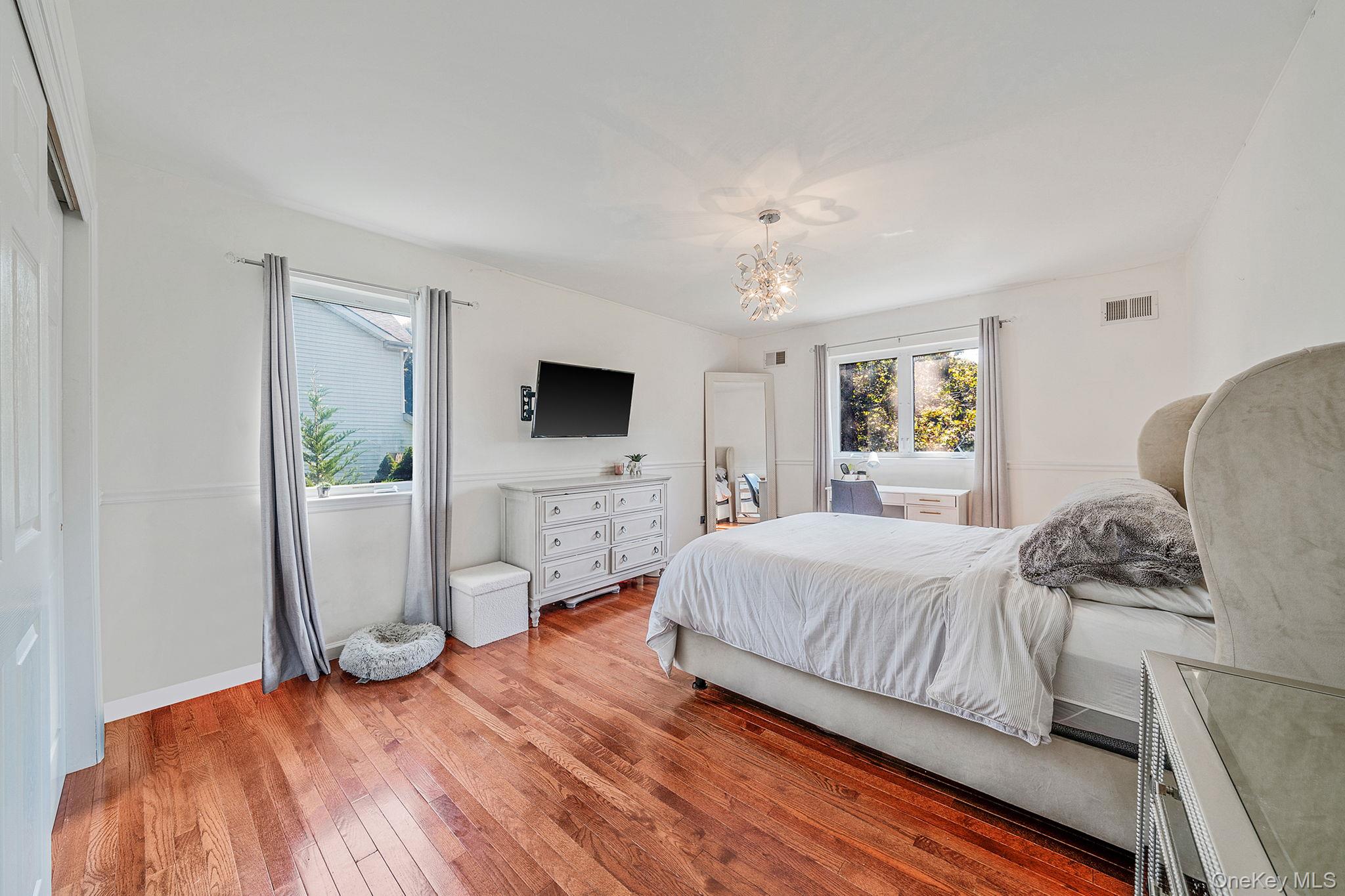 337 Peconic Avenue, Medford, NY 11763