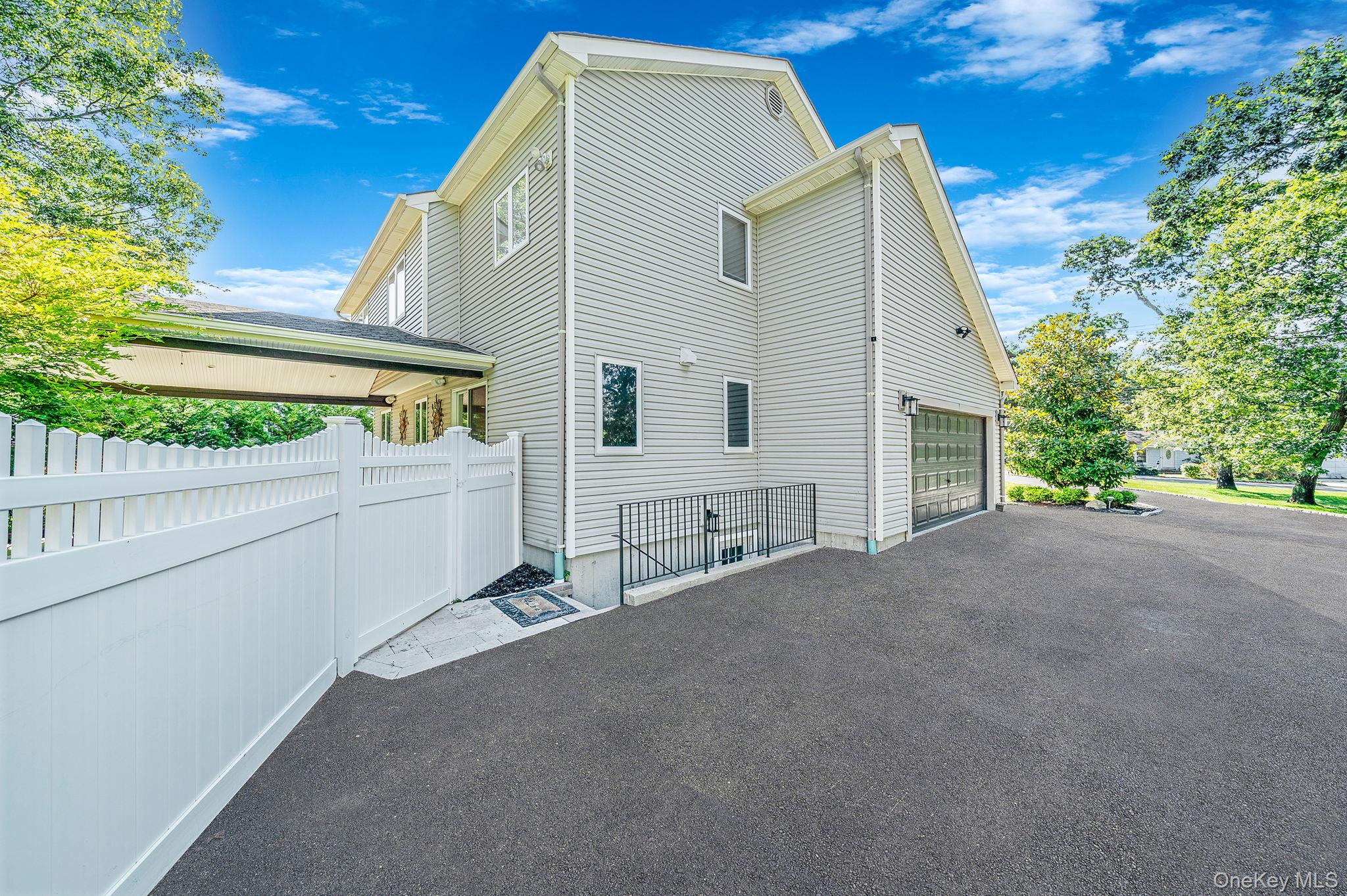 337 Peconic Avenue, Medford, NY 11763