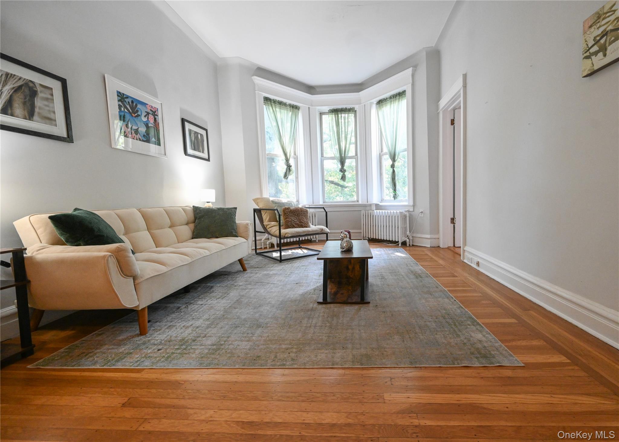 61-53 Gates Avenue, Ridgewood, NY 11385