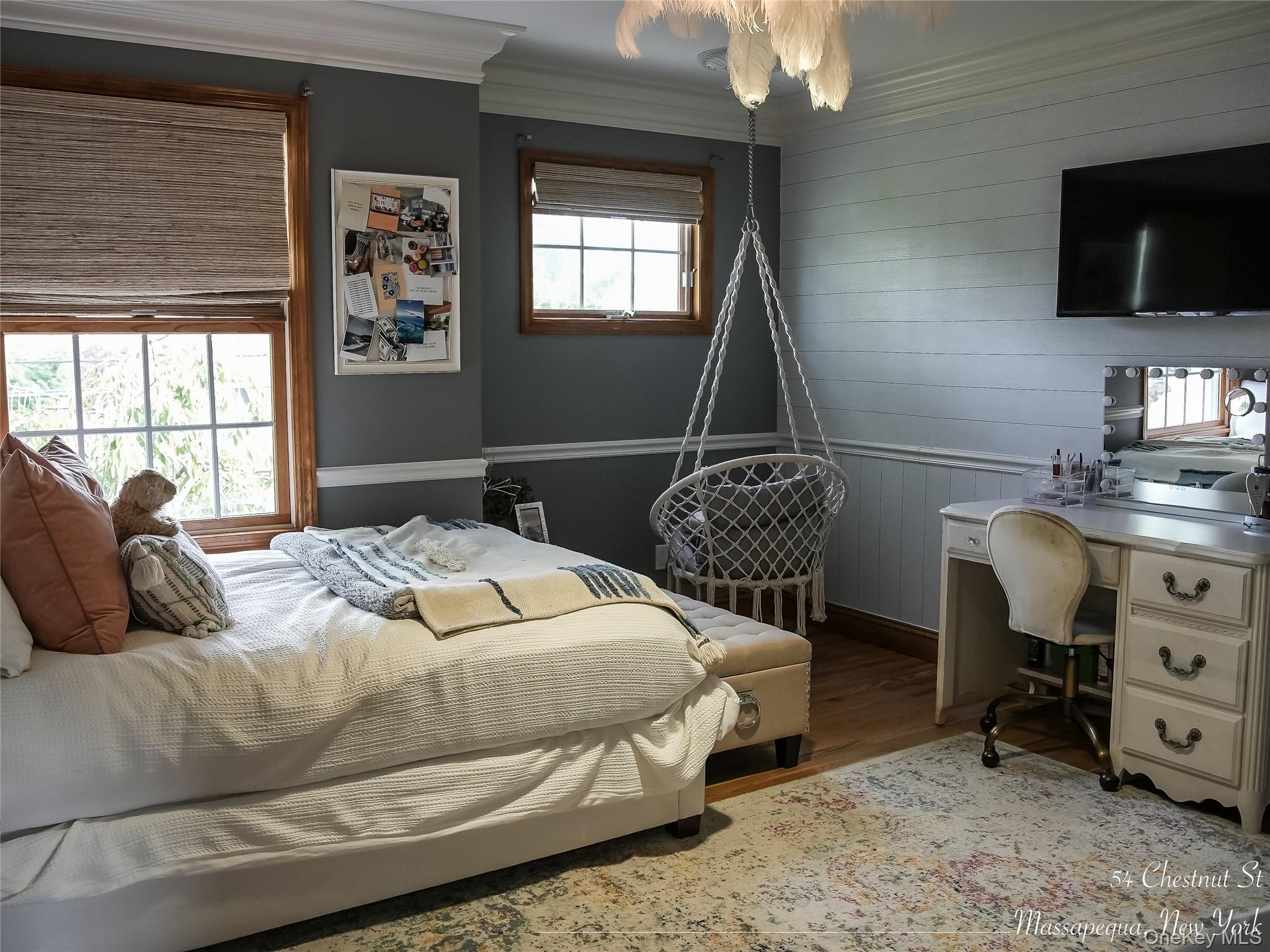 54 Chestnut Street, Massapequa, NY 11758