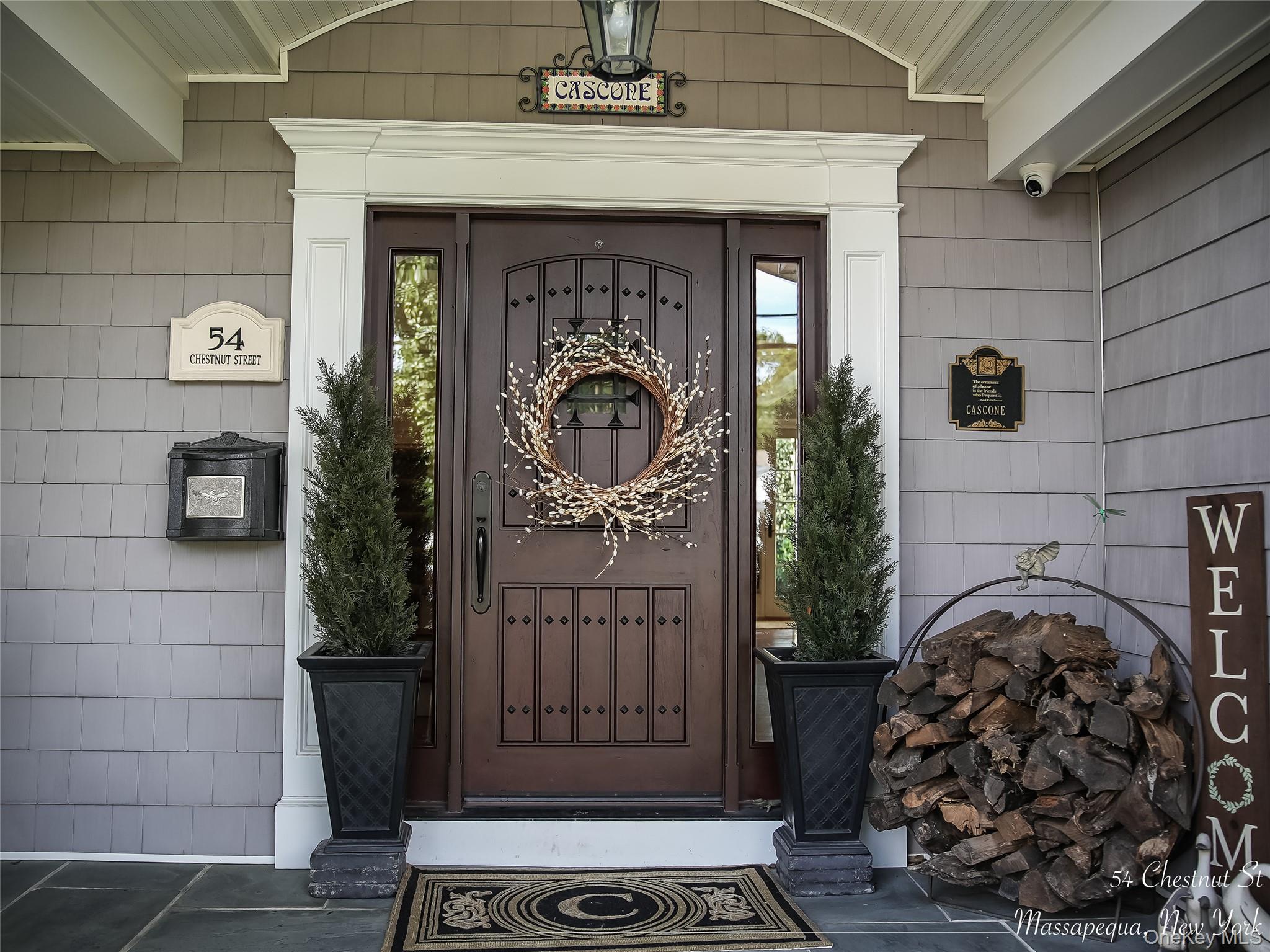 54 Chestnut Street, Massapequa, NY 11758