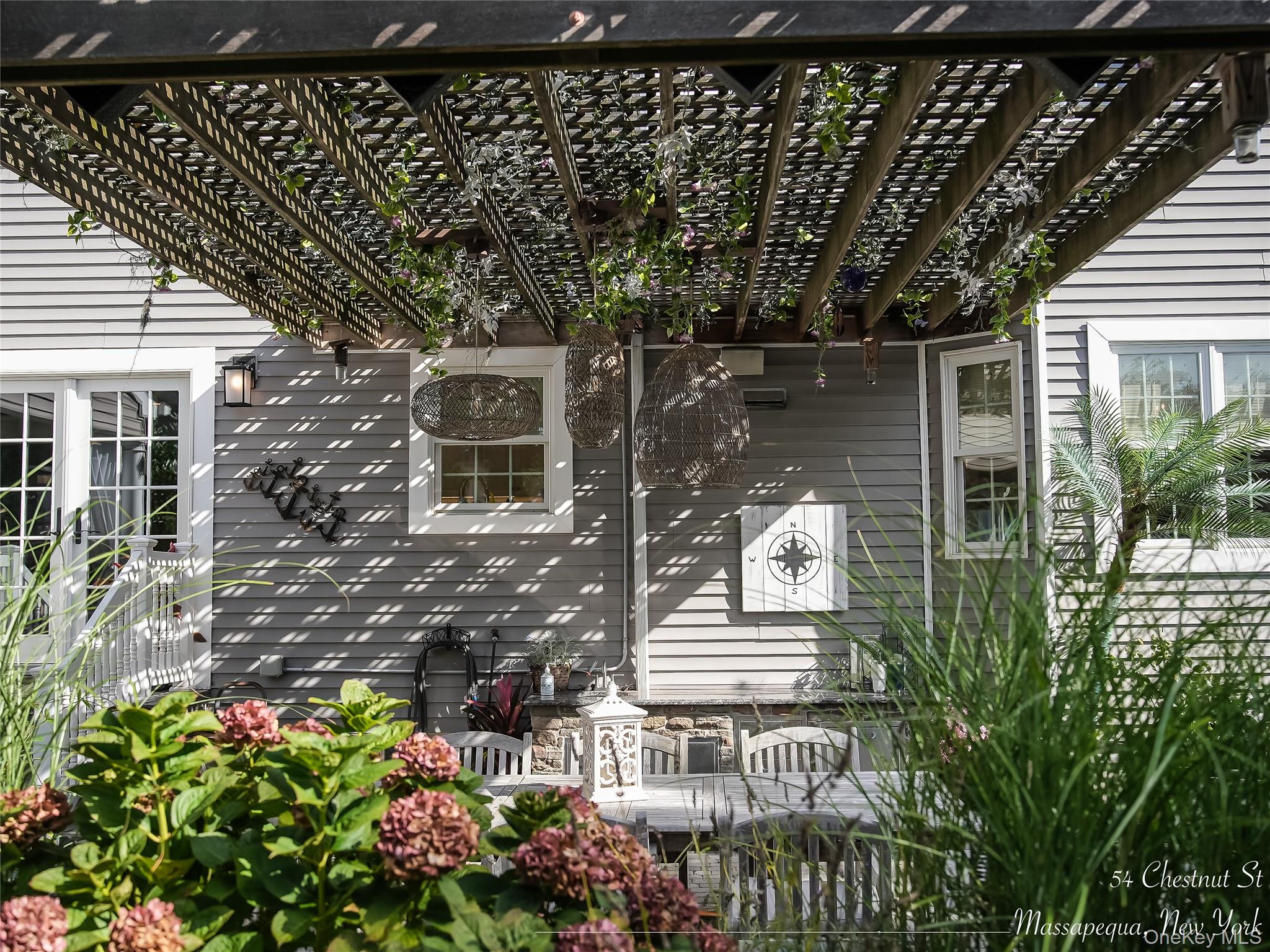 54 Chestnut Street, Massapequa, NY 11758