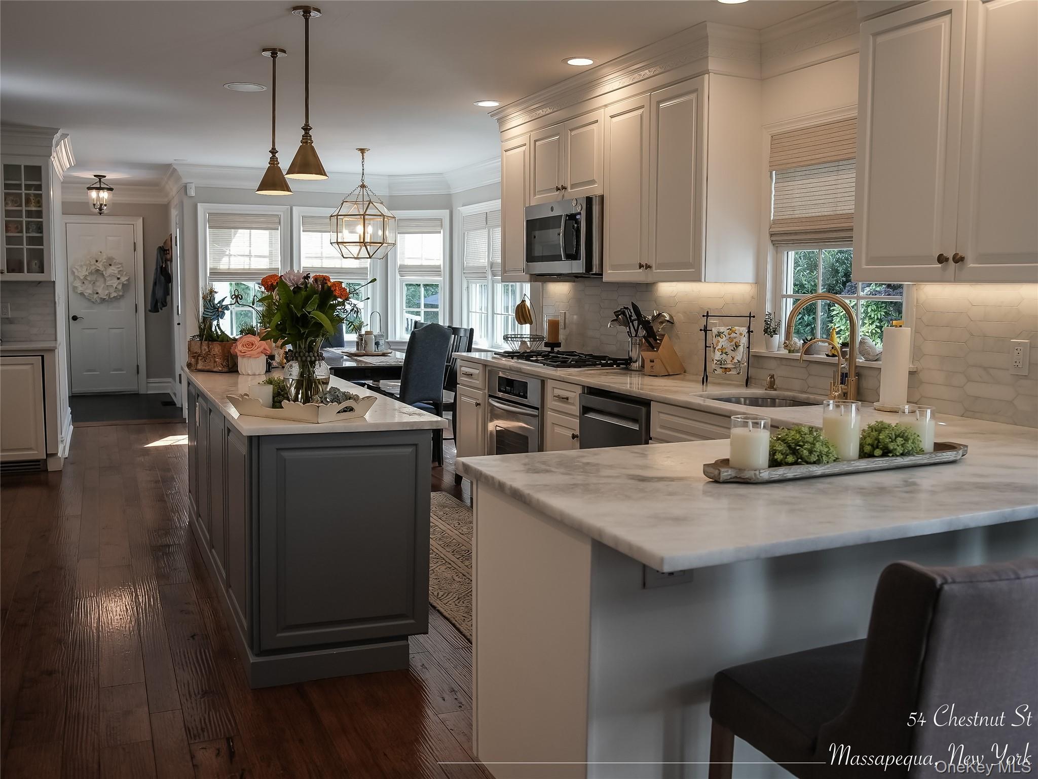 54 Chestnut Street, Massapequa, NY 11758