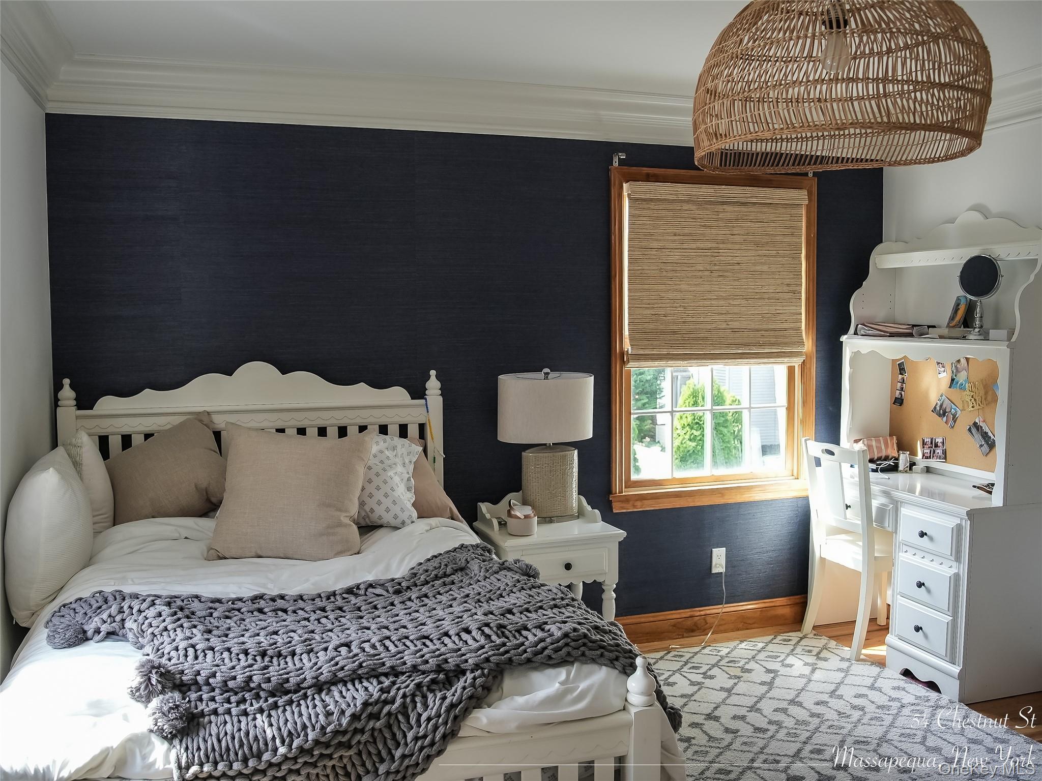 54 Chestnut Street, Massapequa, NY 11758