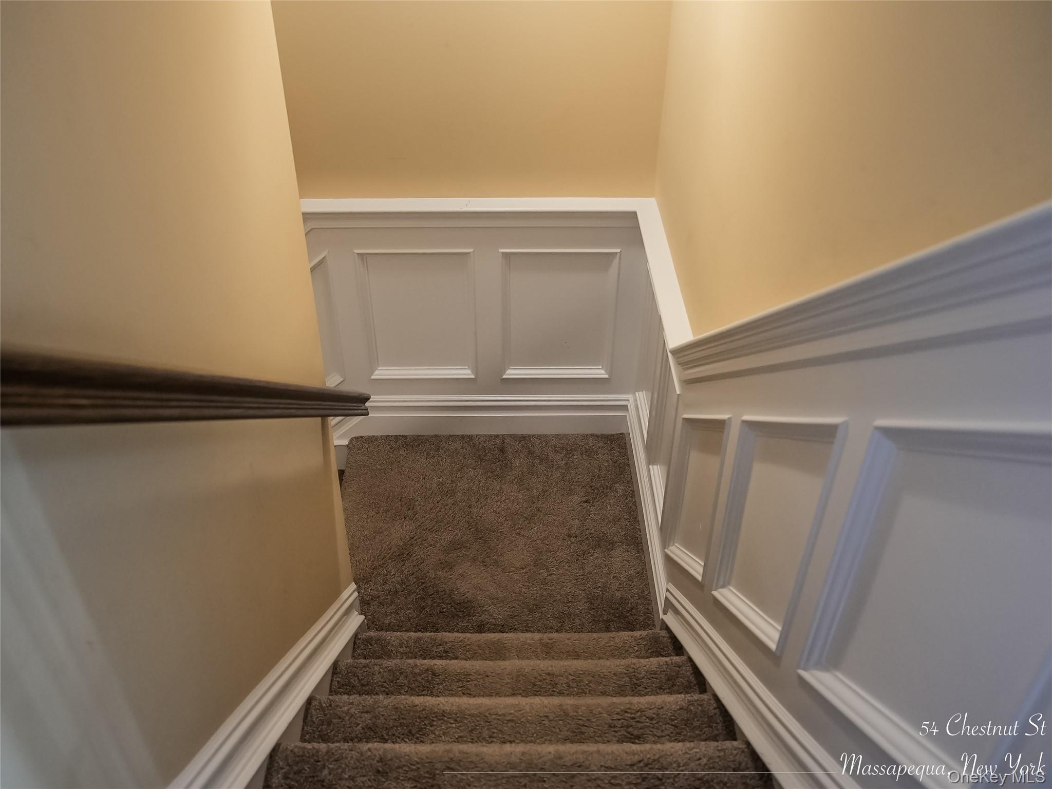 54 Chestnut Street, Massapequa, NY 11758