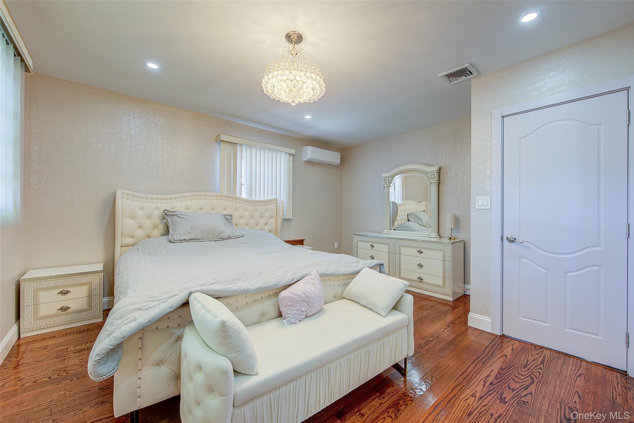 71-27 172nd Street, Fresh Meadows, NY 11365