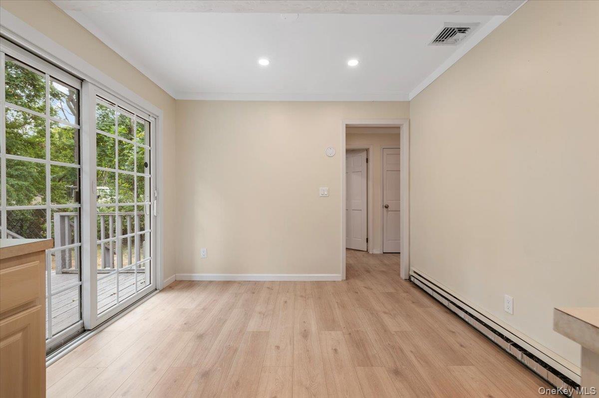 38 Barclay Road, Mastic Beach, NY 11951