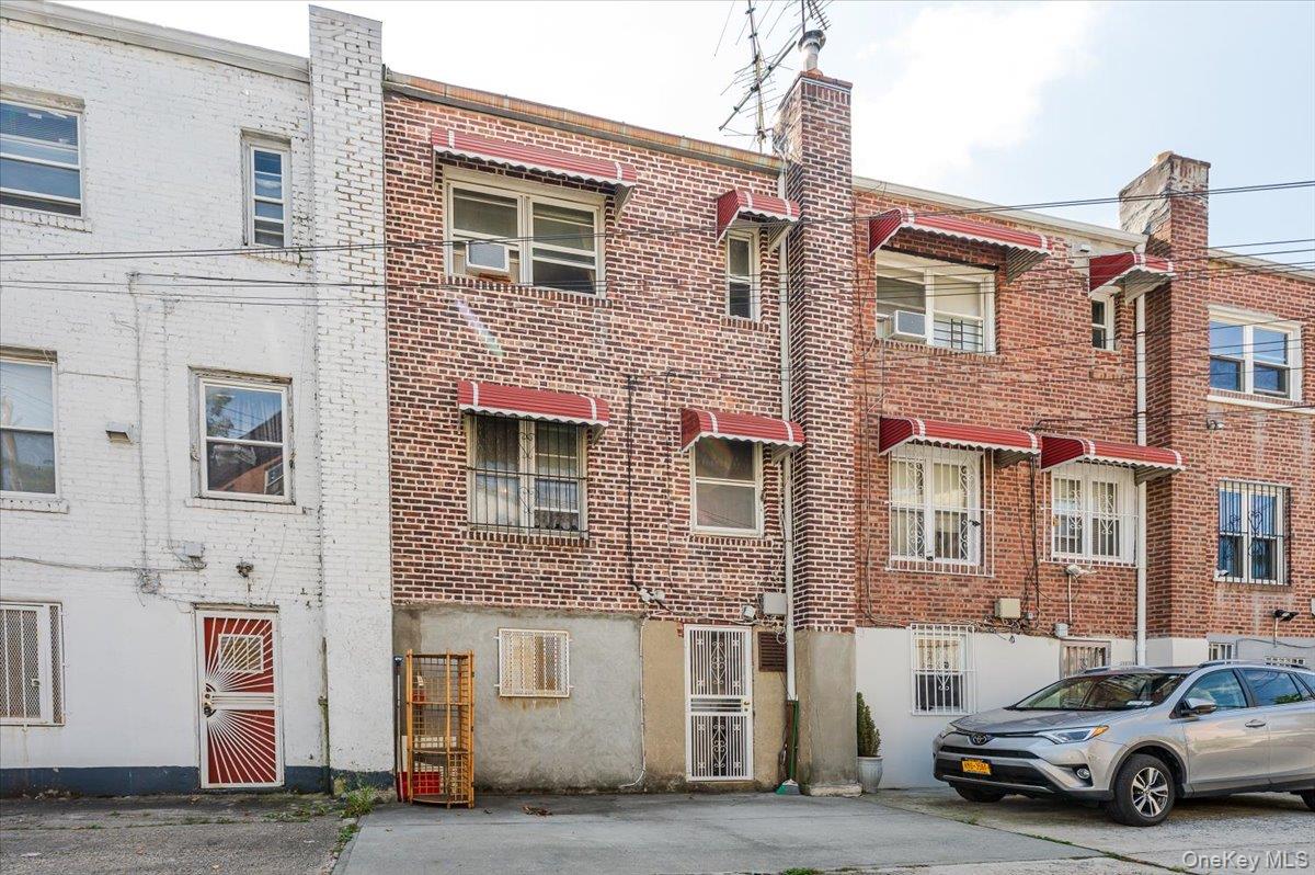 1181 Grenada Place, Bronx, NY 10466