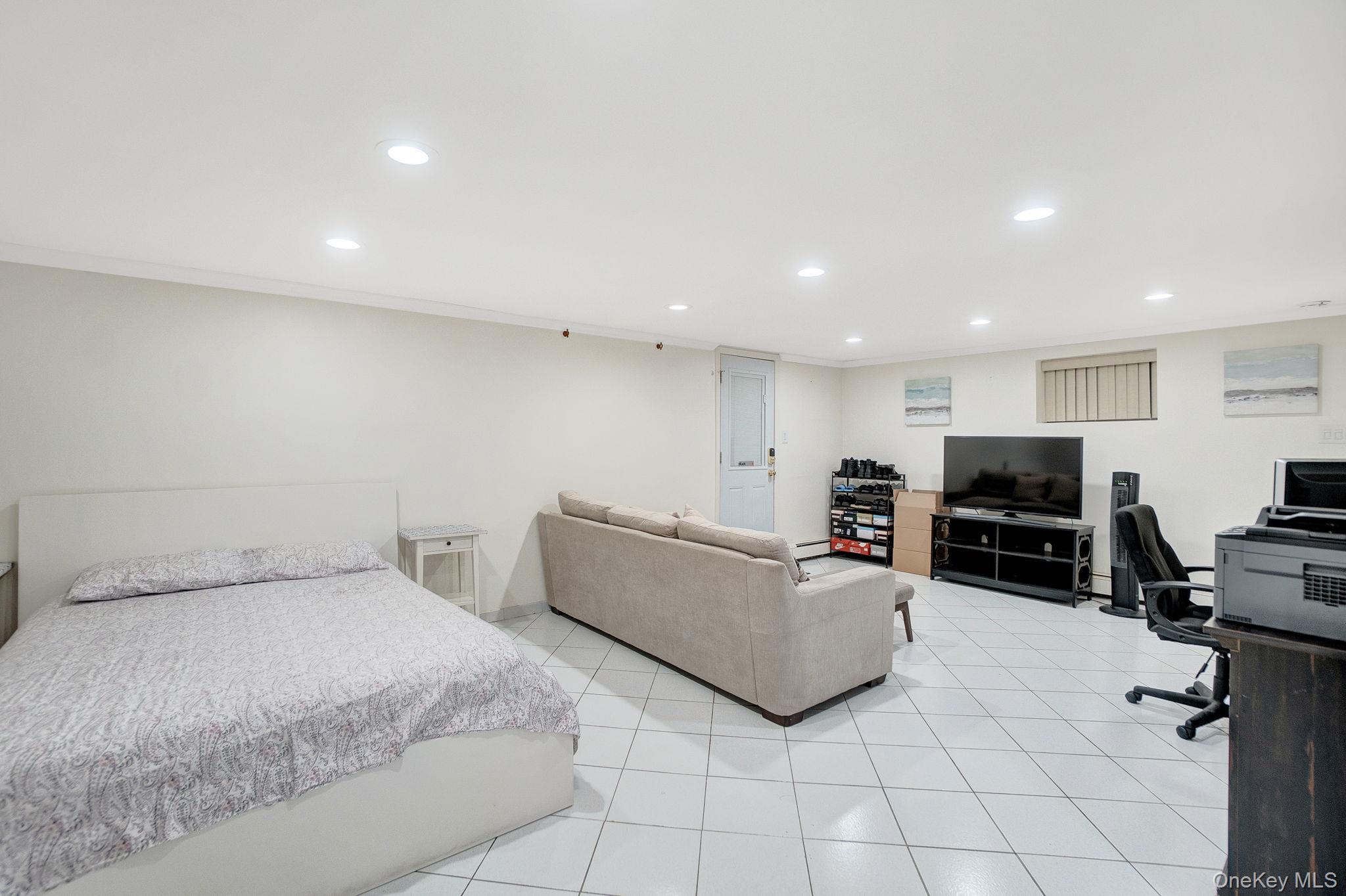 122 Hoffman Street, Valley Stream, NY 11580