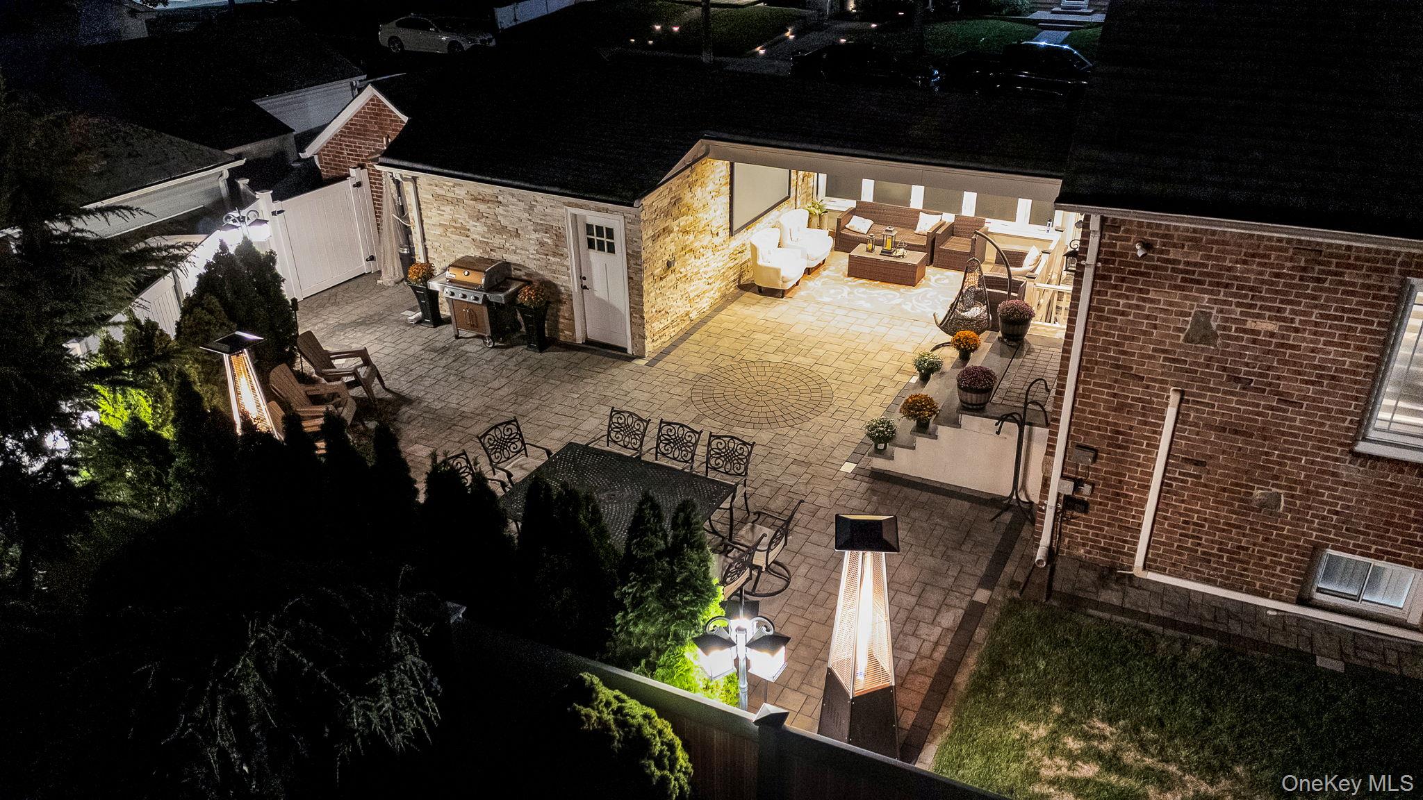 122 Hoffman Street, Valley Stream, NY 11580