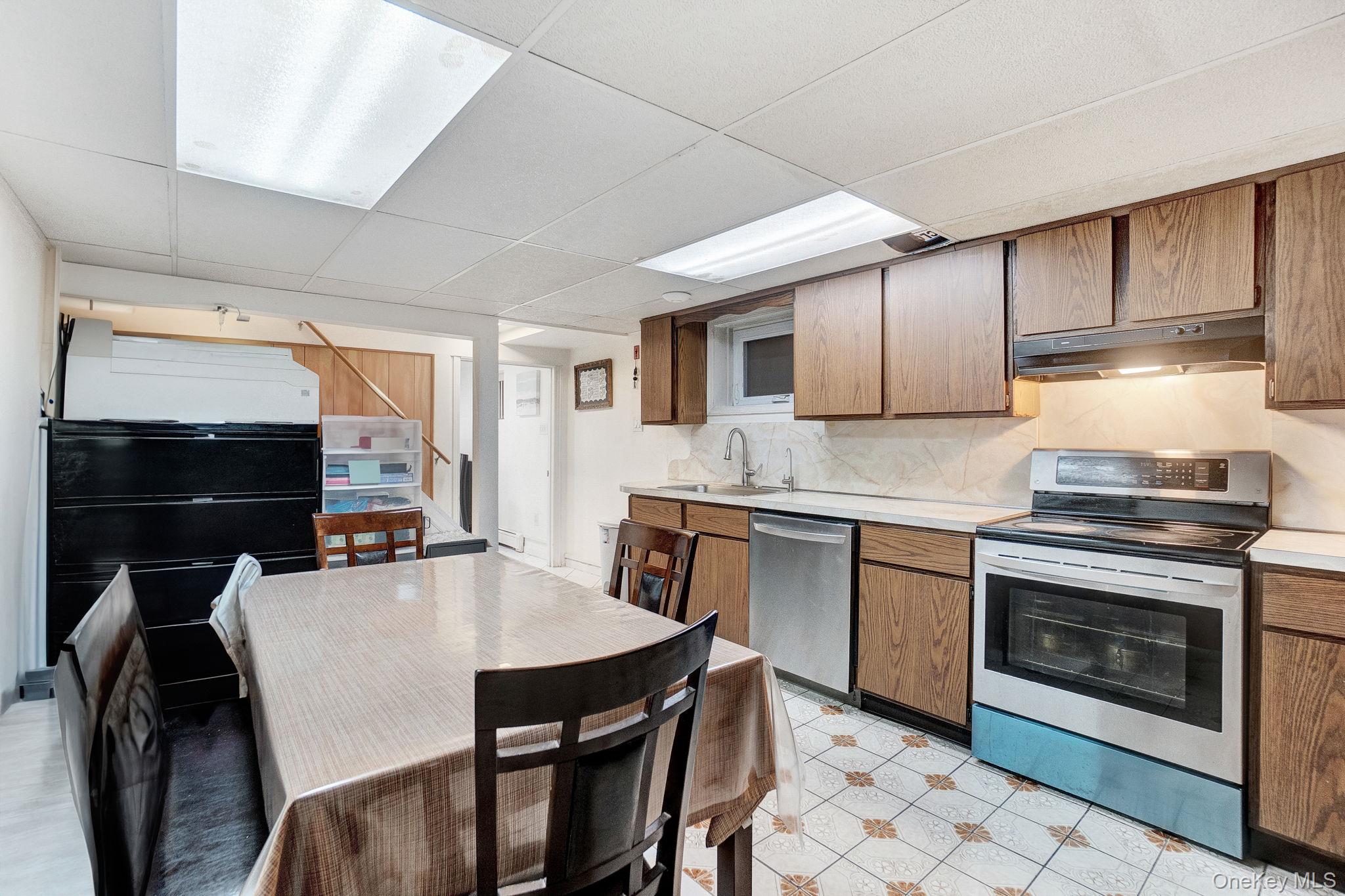 122 Hoffman Street, Valley Stream, NY 11580