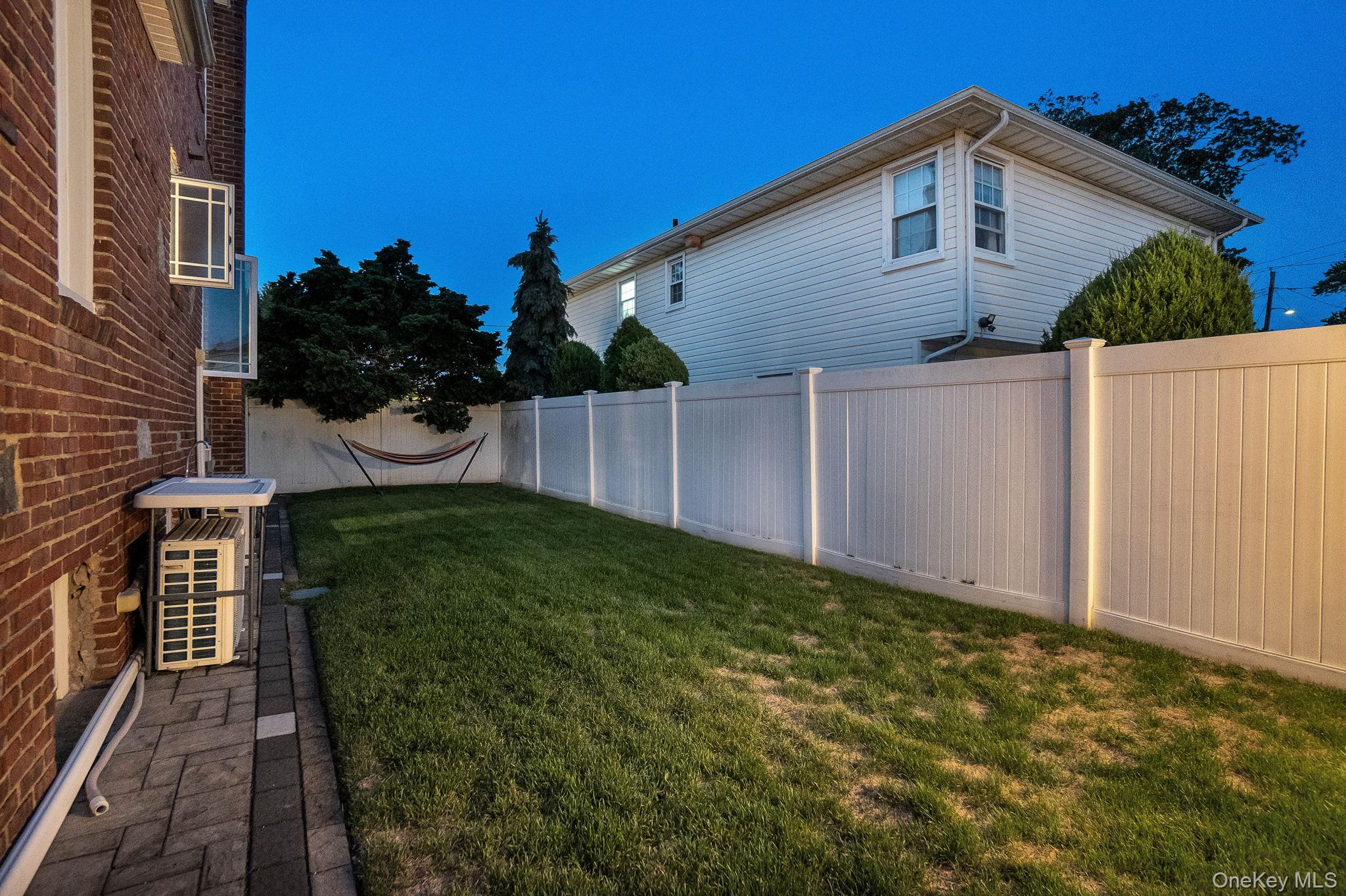 122 Hoffman Street, Valley Stream, NY 11580