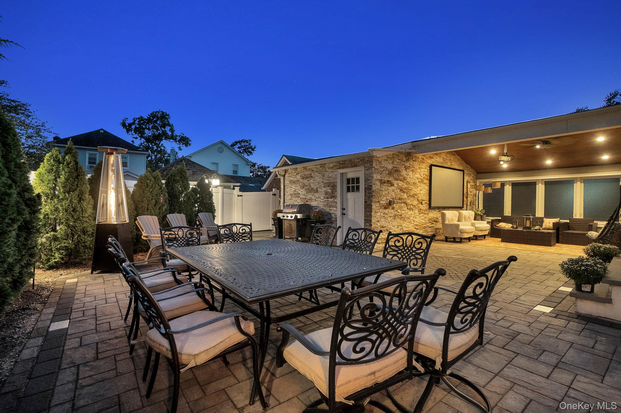 122 Hoffman Street, Valley Stream, NY 11580