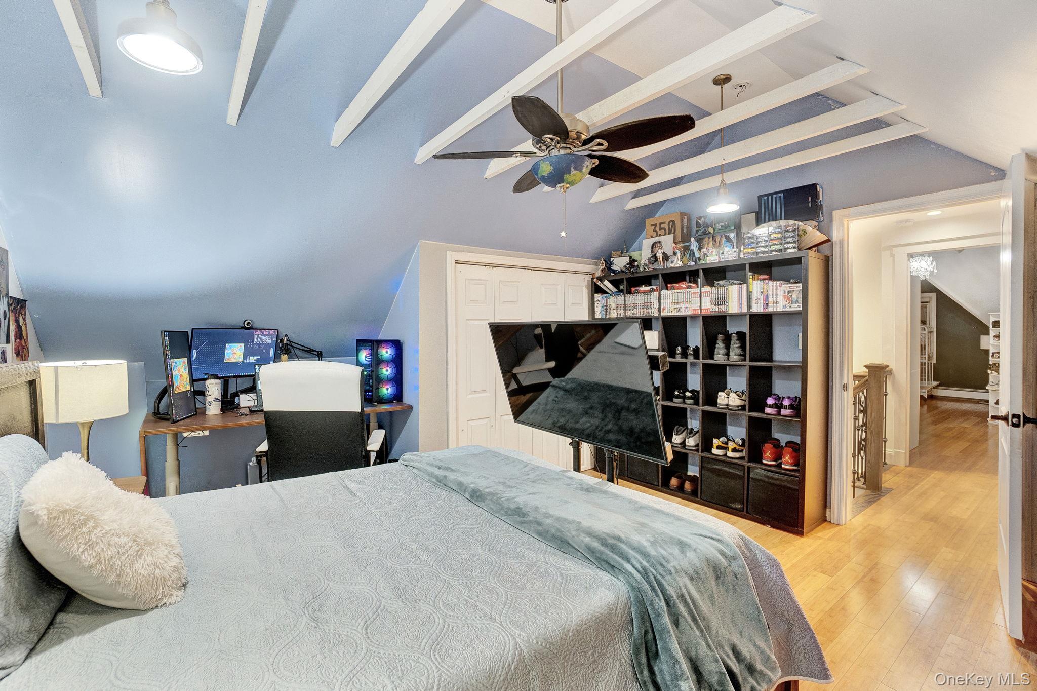 122 Hoffman Street, Valley Stream, NY 11580