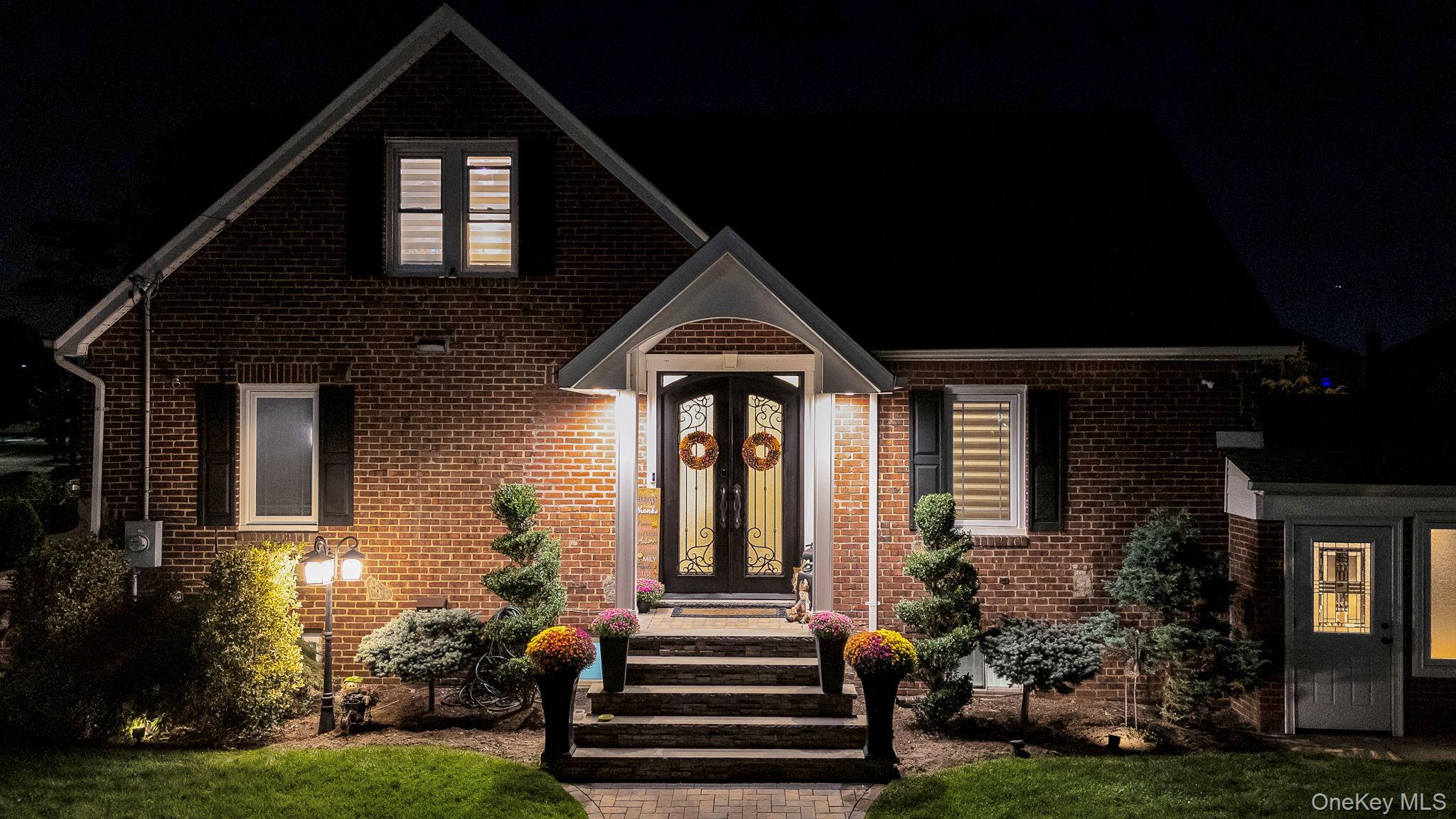 122 Hoffman Street, Valley Stream, NY 11580