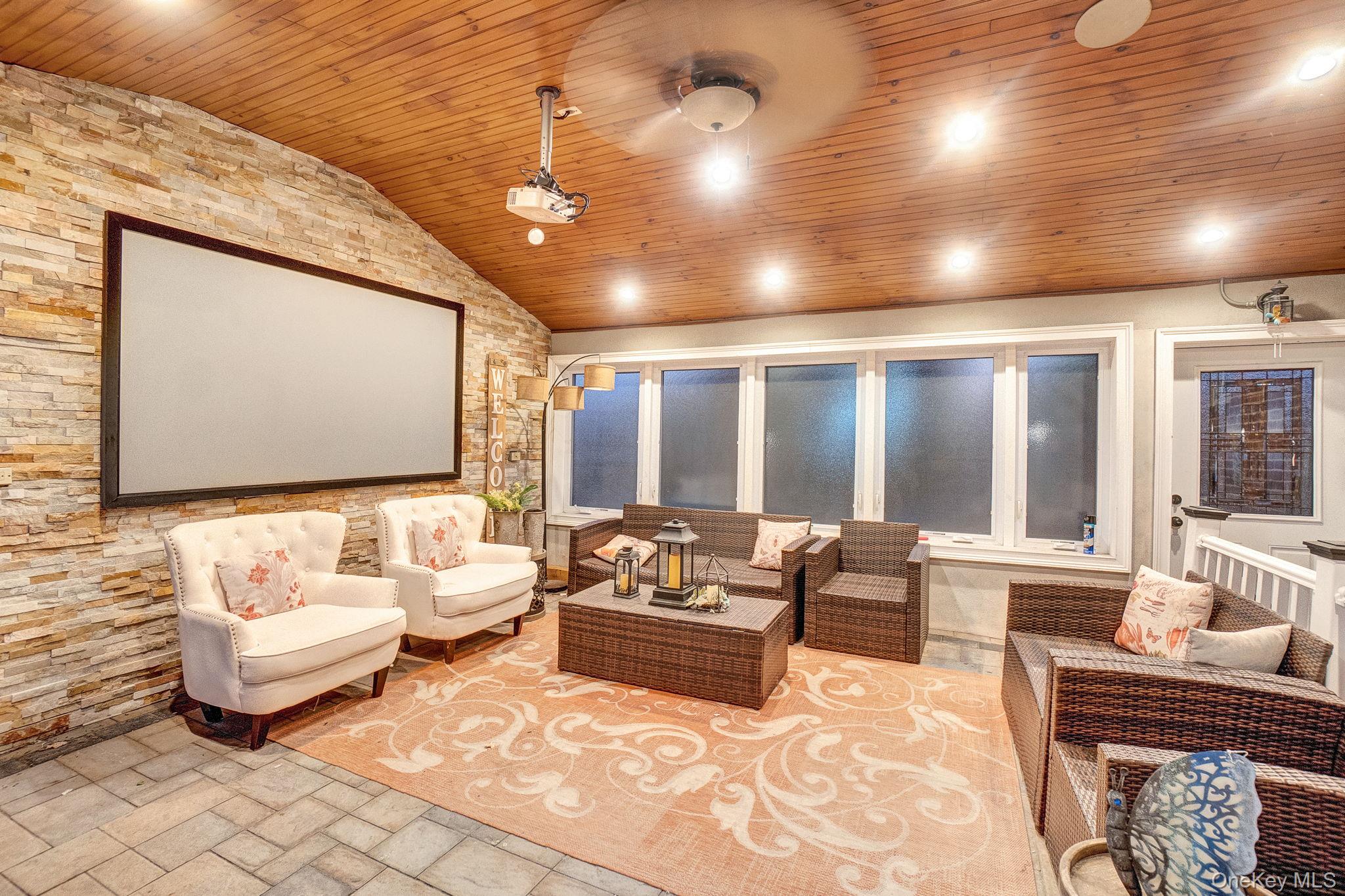 122 Hoffman Street, Valley Stream, NY 11580