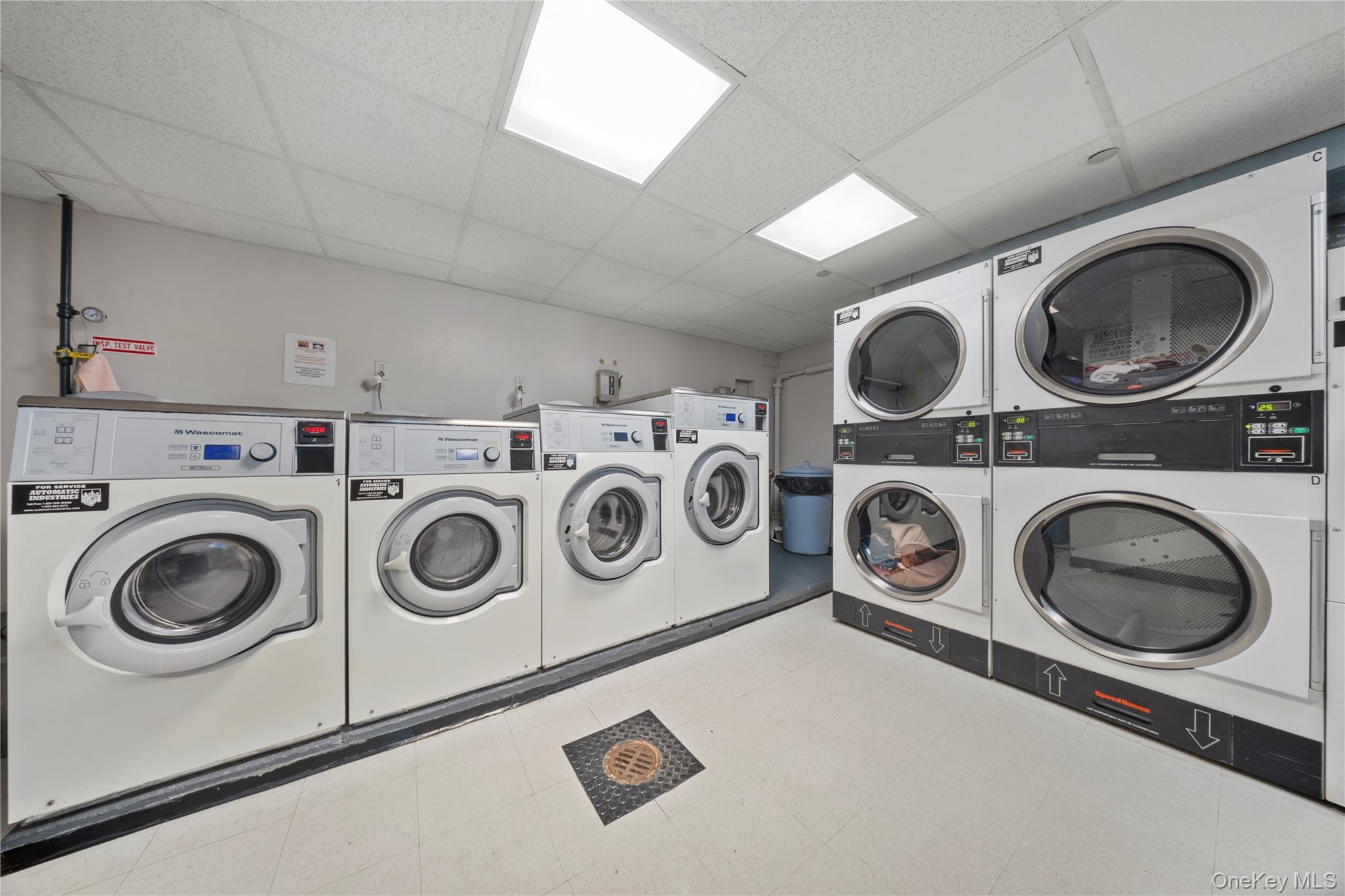 1865 211 th Street # 5E, Bayside, NY 11360