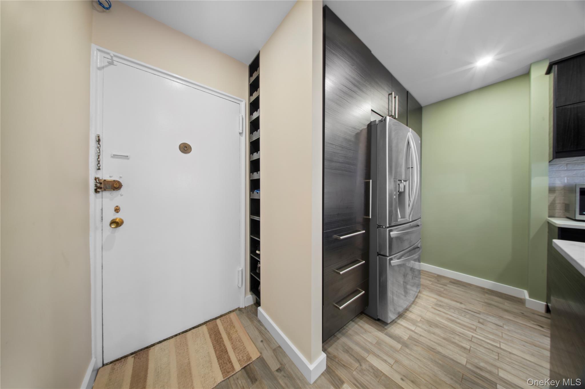 1865 211 th Street # 5E, Bayside, NY 11360