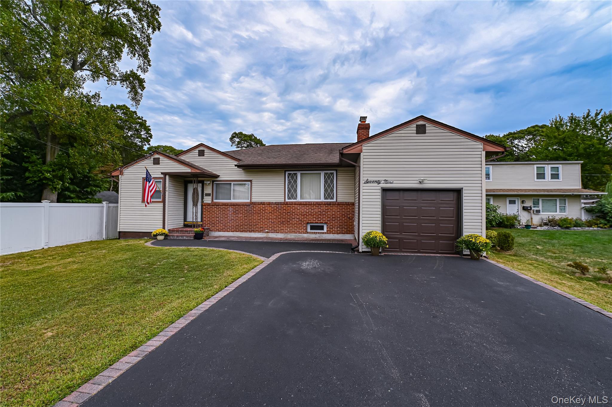 79 Woodrow Parkway, Babylon, NY 11702