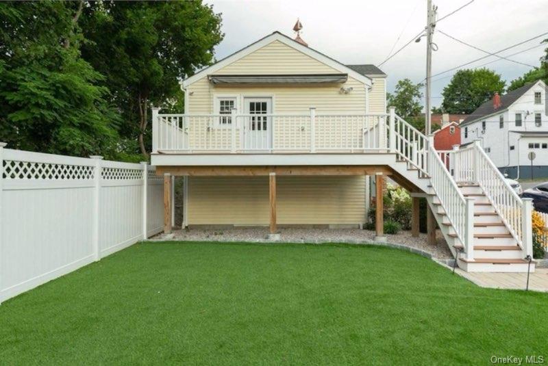 98 Albany Street, Poughkeepsie, NY 12601