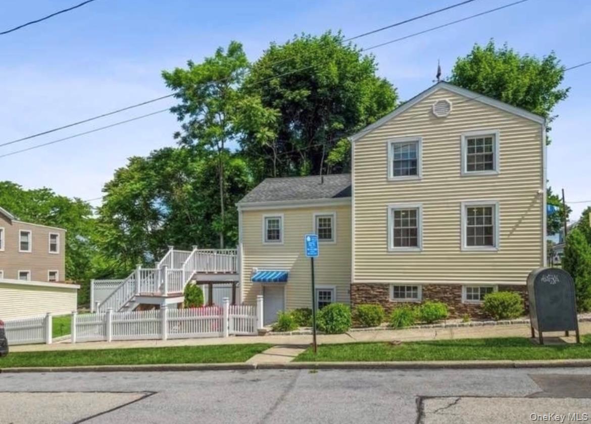 98 Albany Street, Poughkeepsie, NY 12601