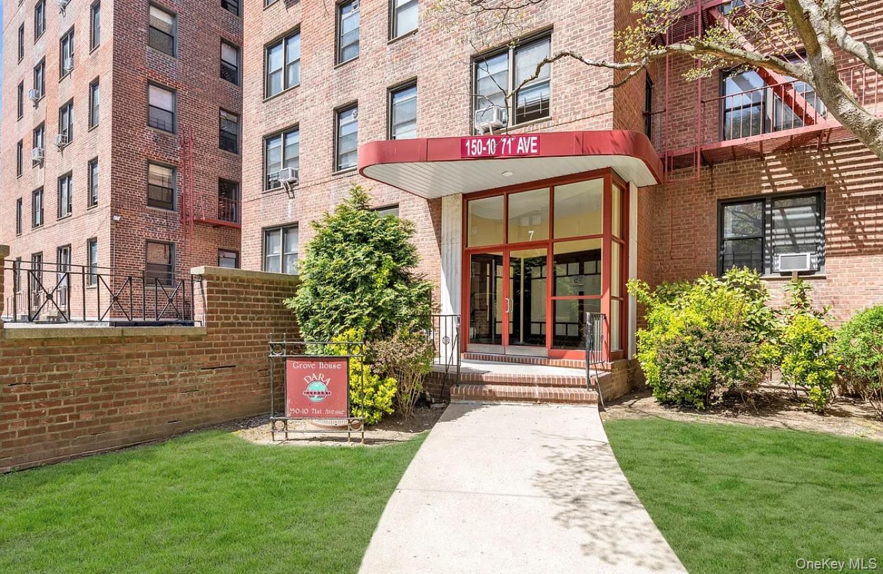 150-10 71st Avenue # 5H, Kew Garden Hills, NY 11367