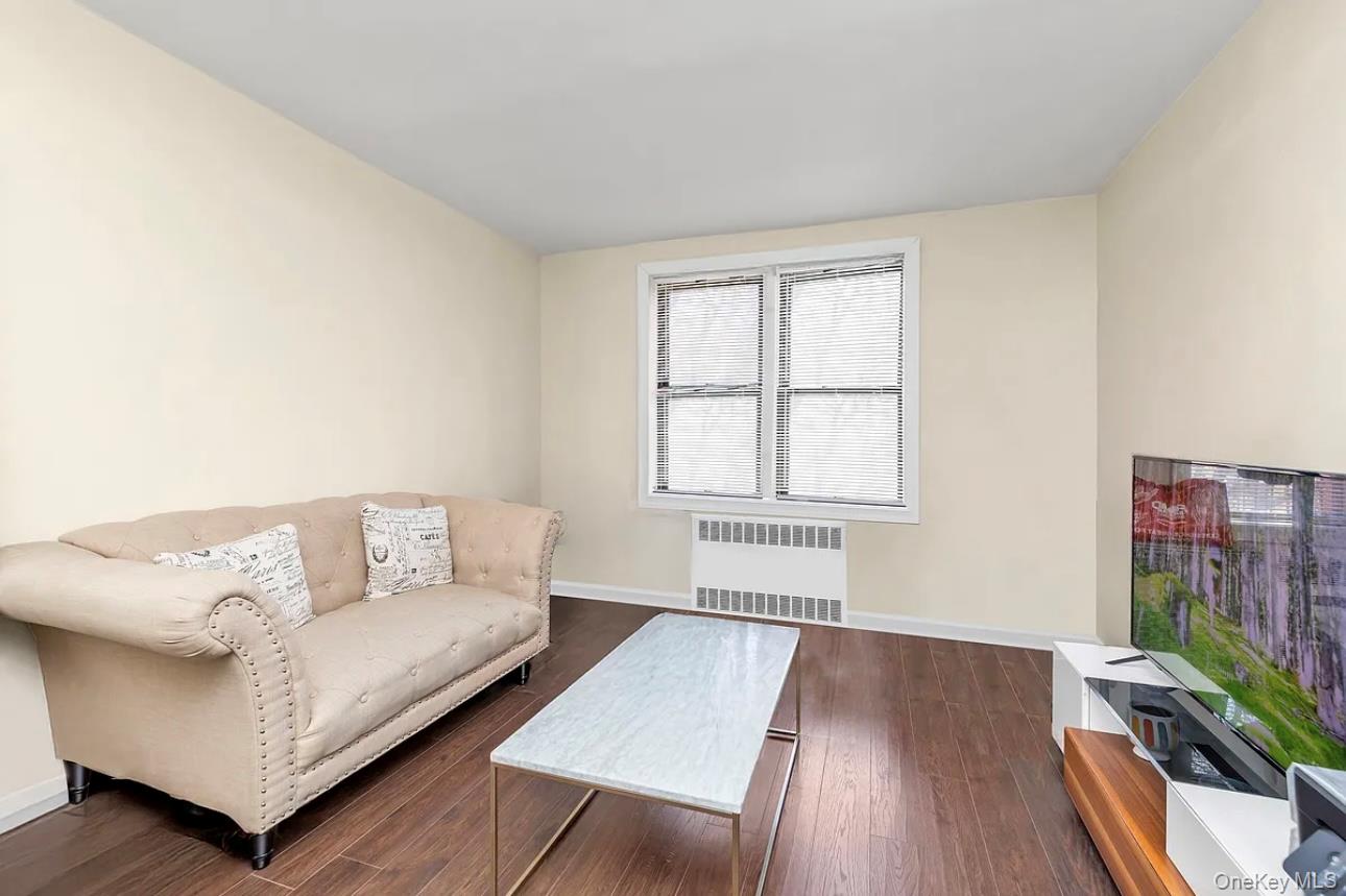 150-10 71st Avenue # 5H, Kew Garden Hills, NY 11367