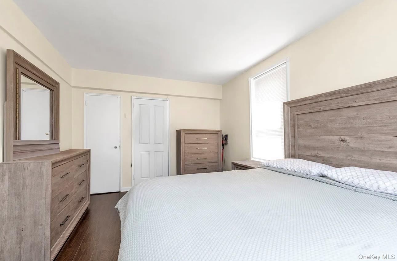 150-10 71st Avenue # 5H, Kew Garden Hills, NY 11367