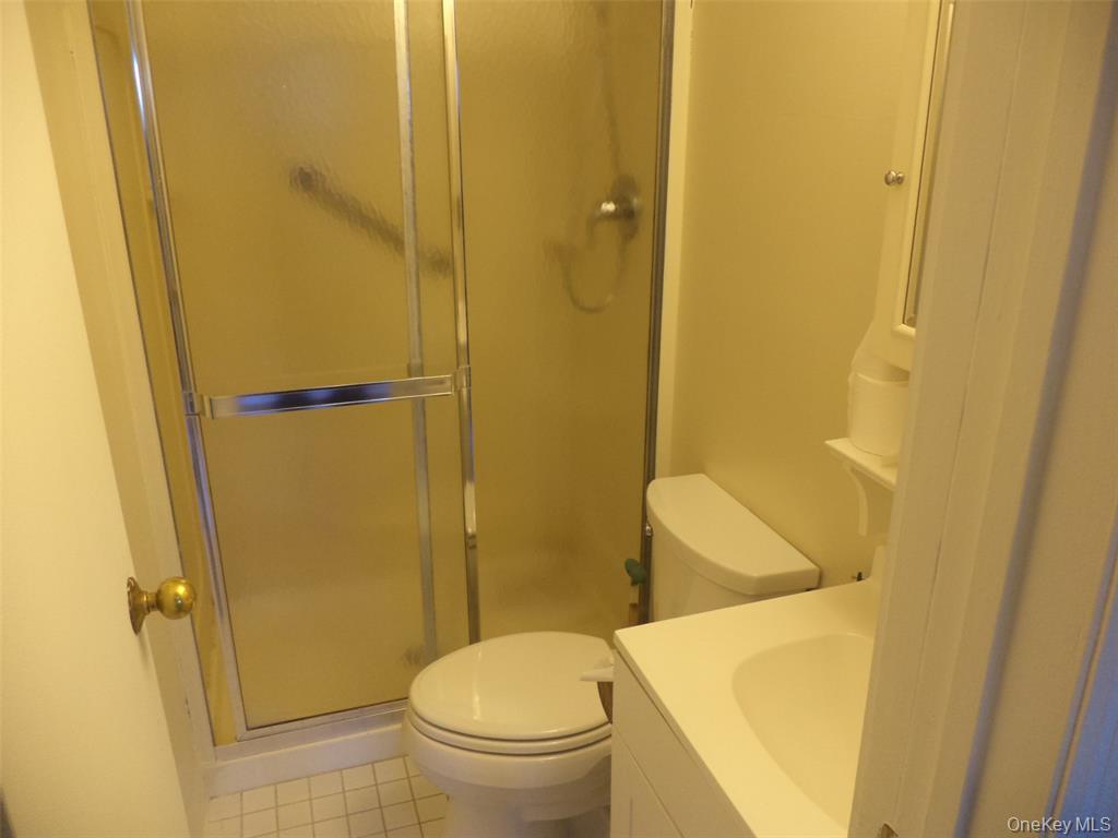 20 Oakwood Trail N, Monroe, NY 10950