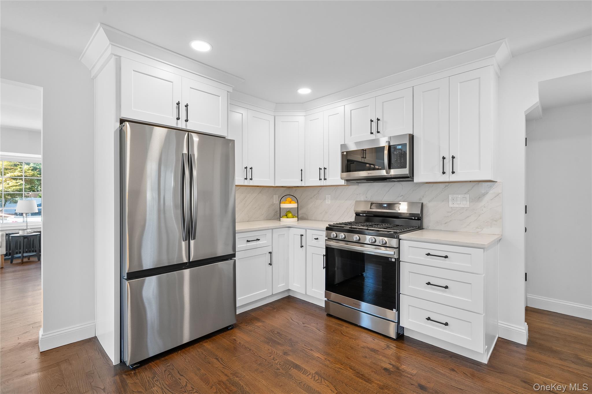 39 Paulanna Avenue, Bayport, NY 11705