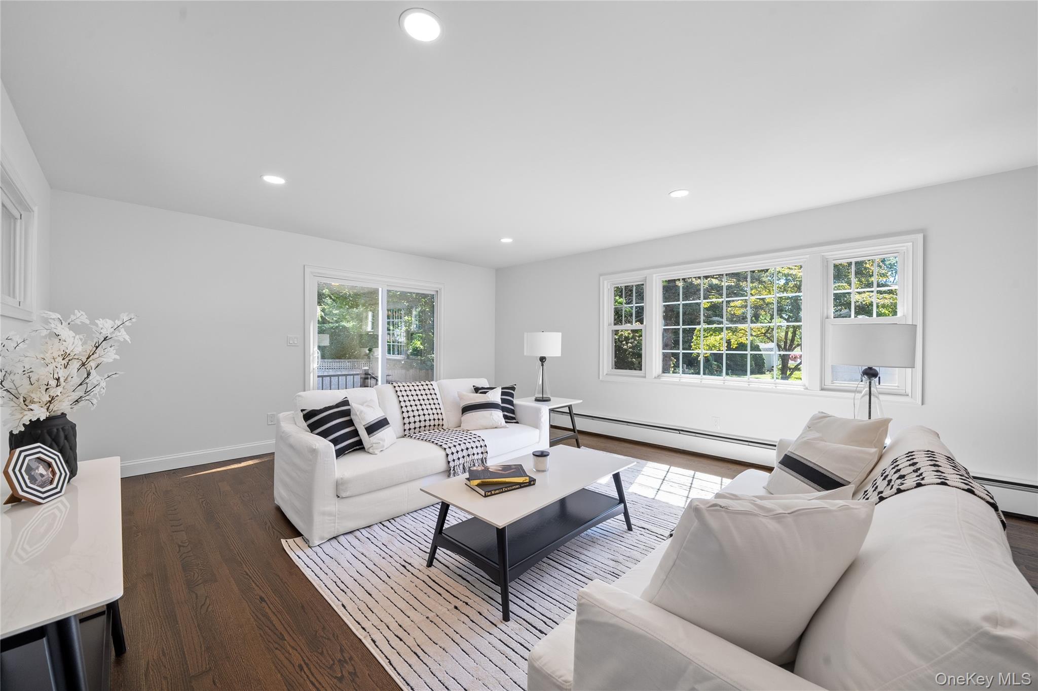 39 Paulanna Avenue, Bayport, NY 11705