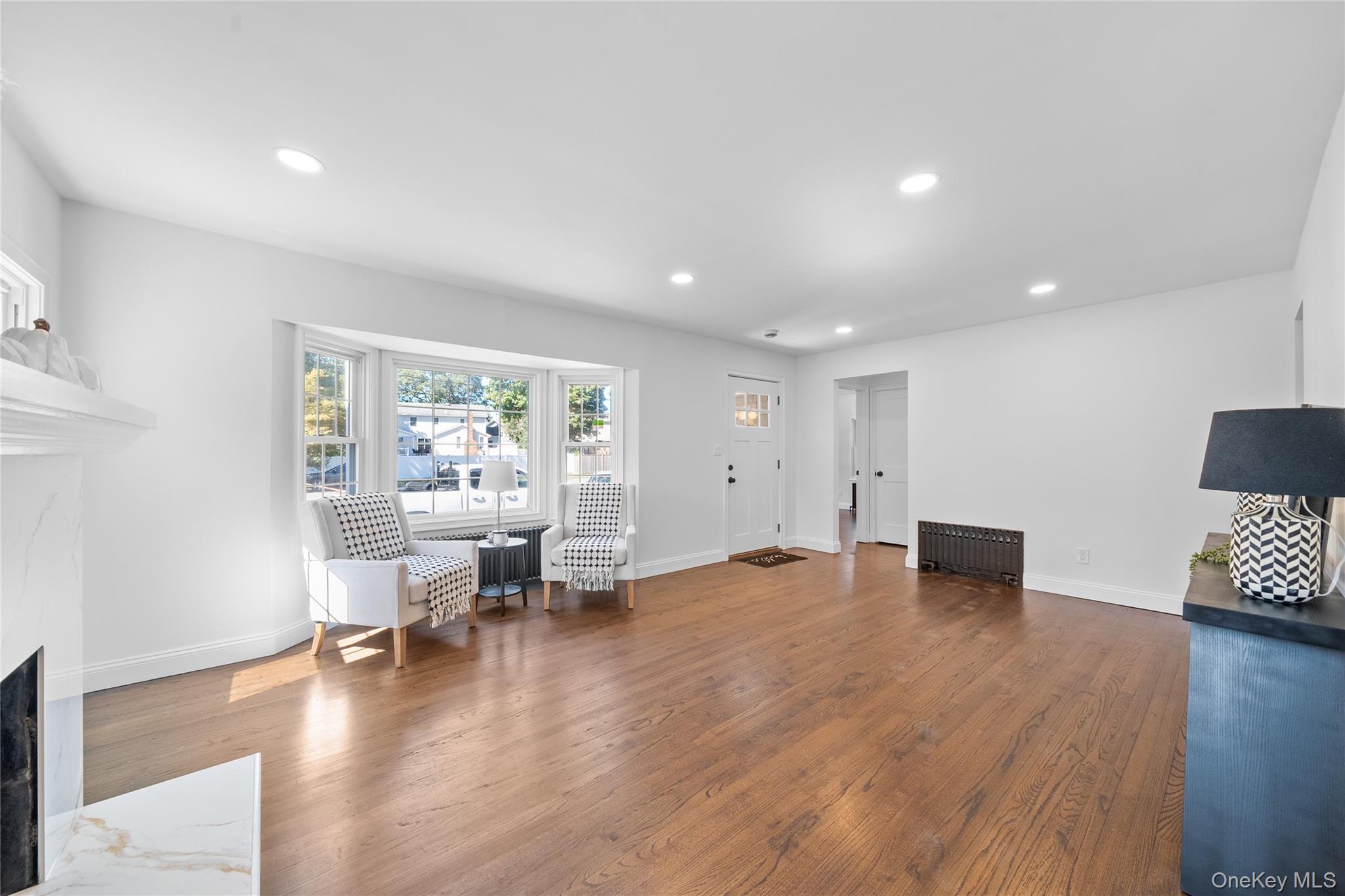 39 Paulanna Avenue, Bayport, NY 11705