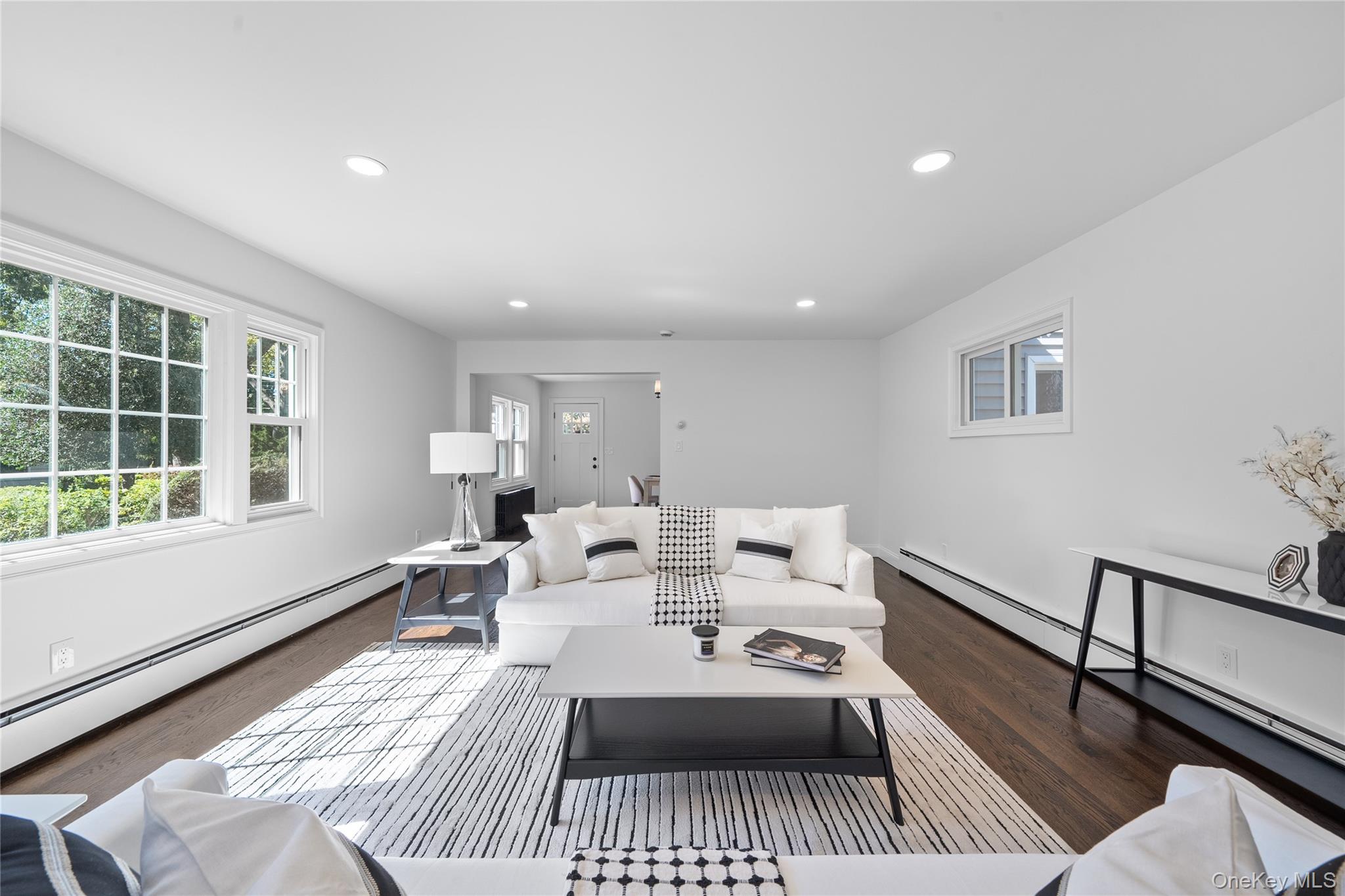 39 Paulanna Avenue, Bayport, NY 11705