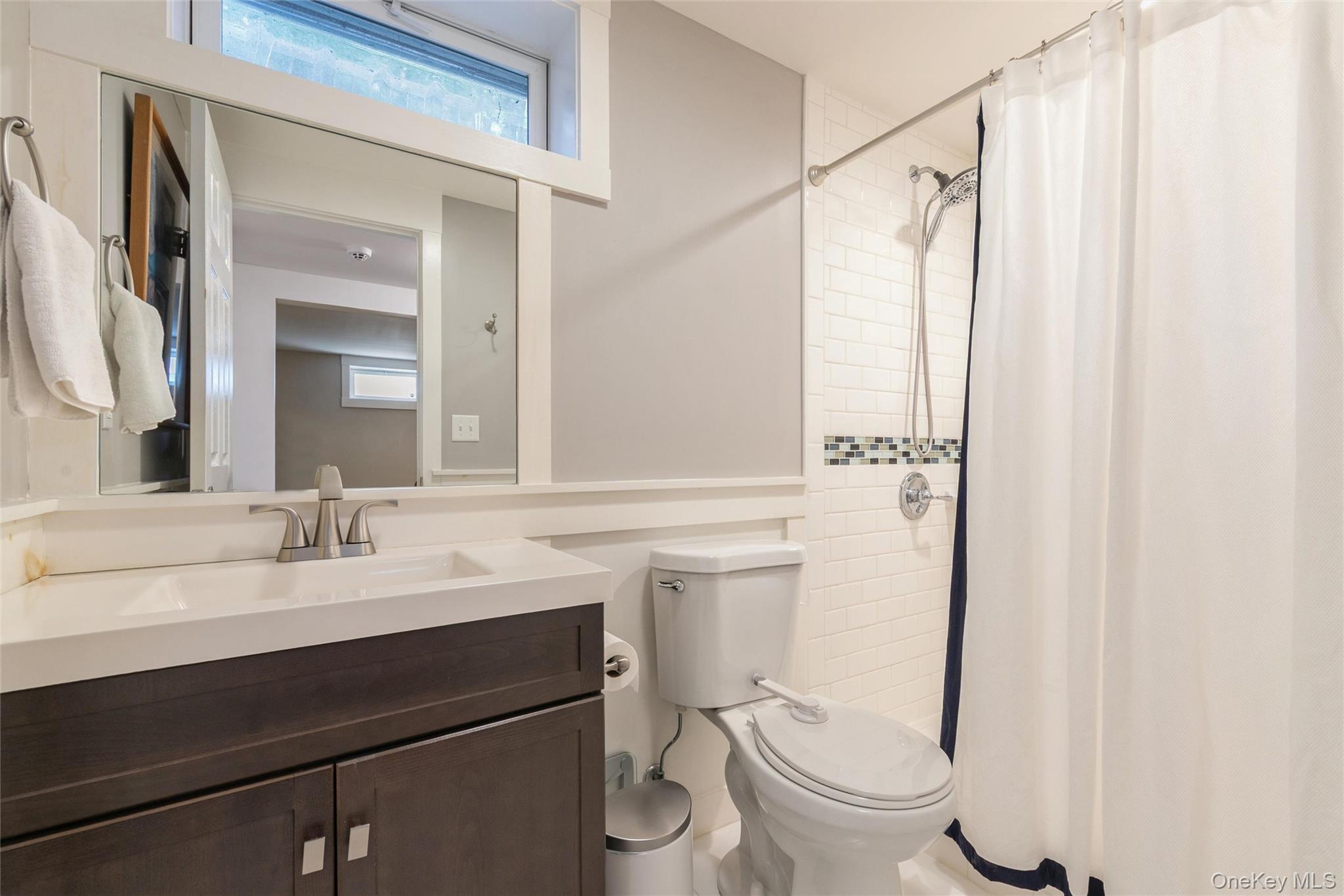 68 Forest Road, Kings Park, NY 11754