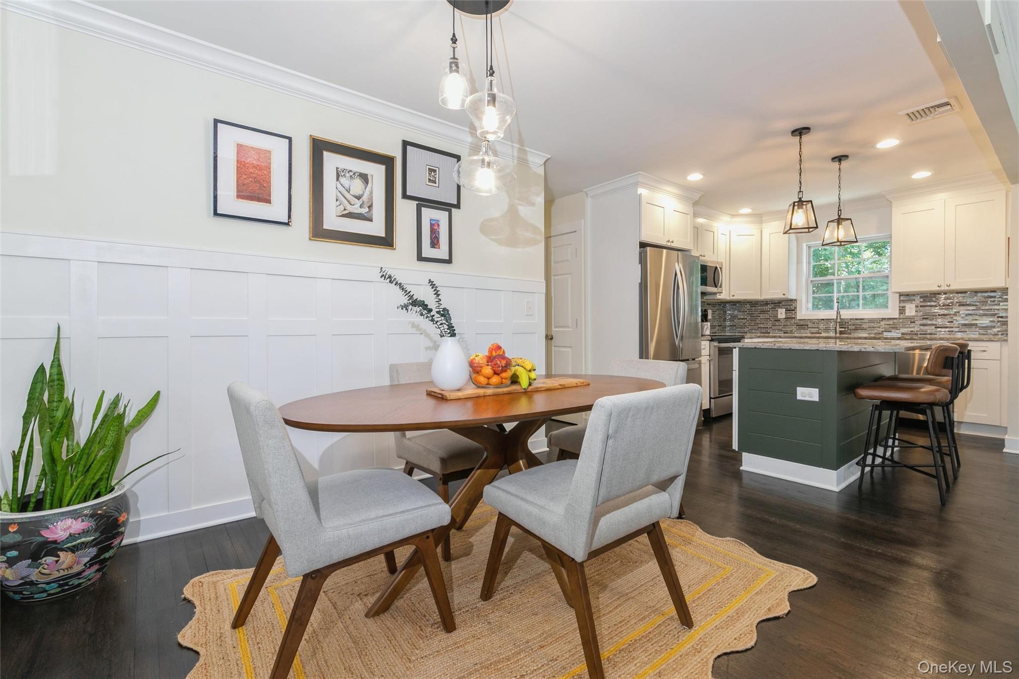 68 Forest Road, Kings Park, NY 11754