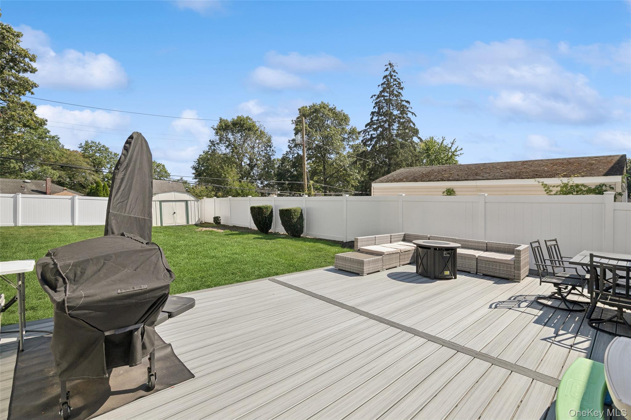 875 Woodside Drive, Wantagh, NY 11793