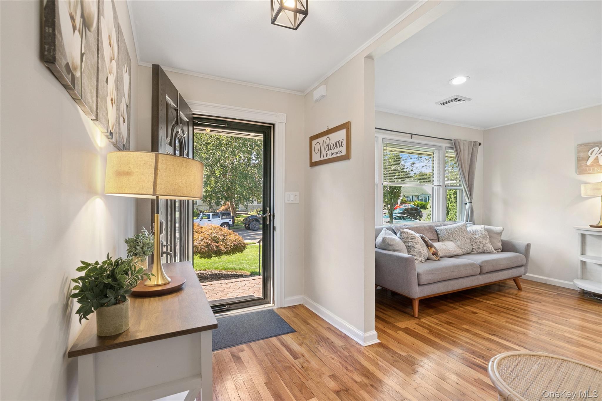 875 Woodside Drive, Wantagh, NY 11793