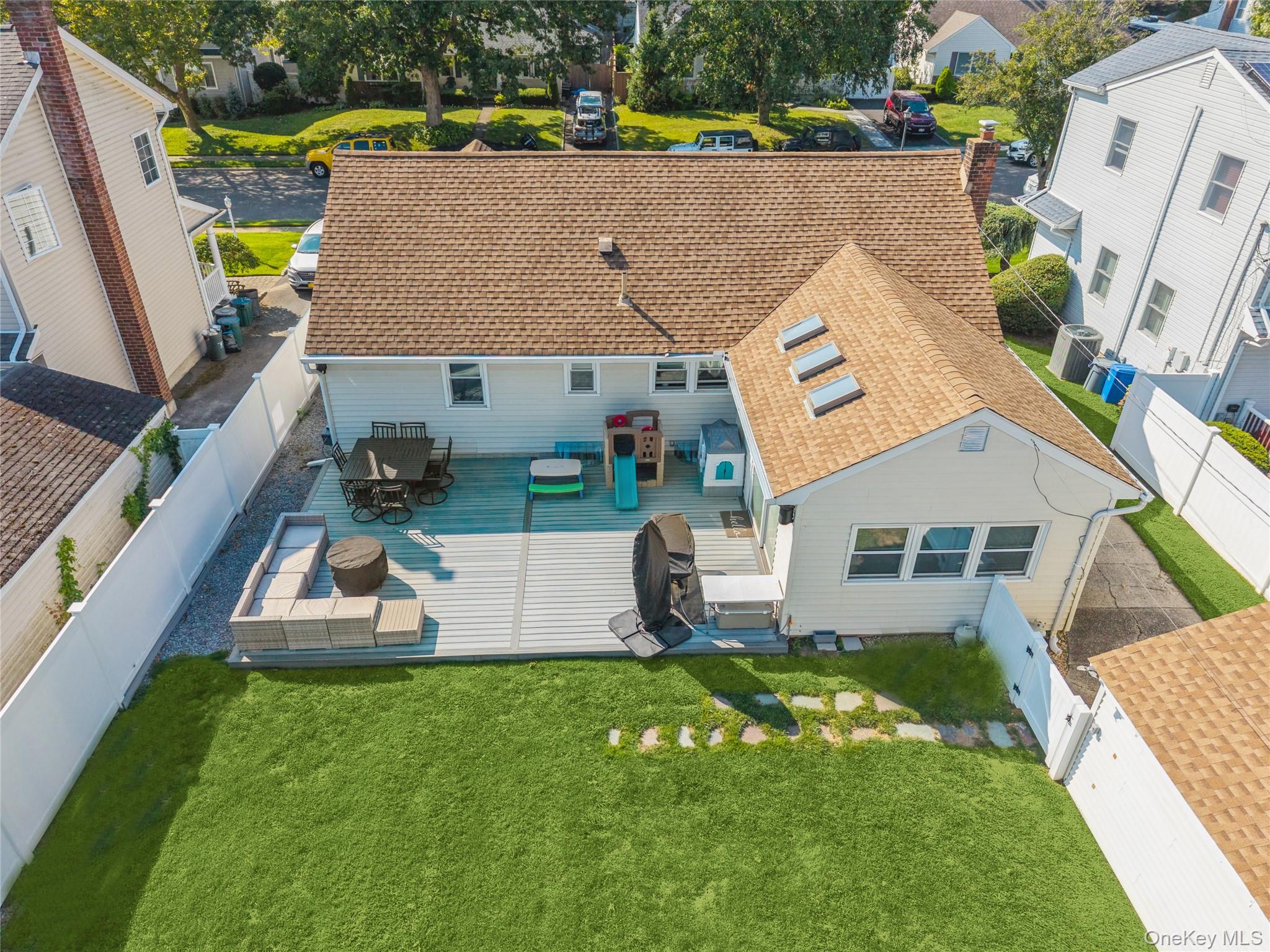 875 Woodside Drive, Wantagh, NY 11793