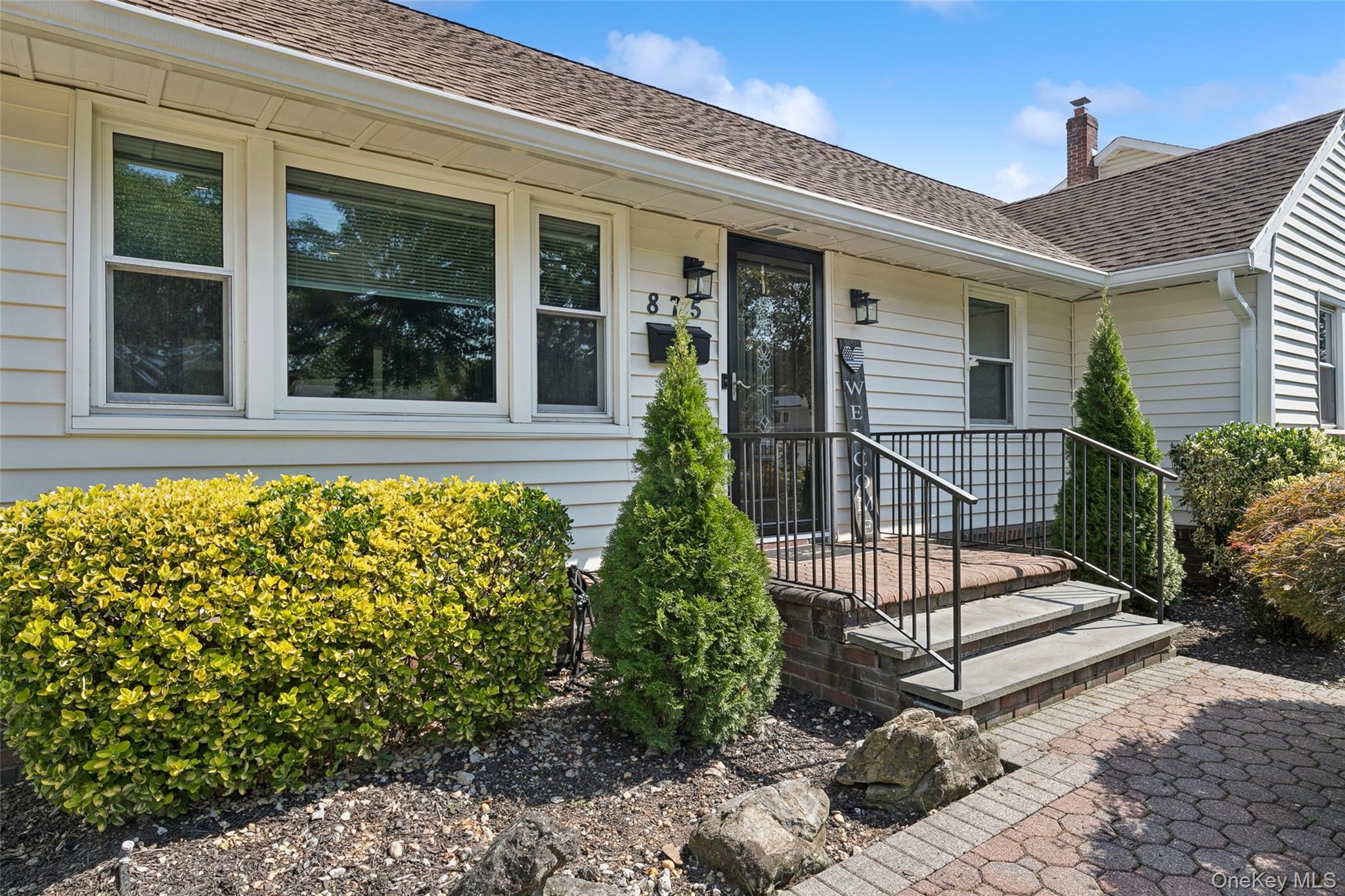 875 Woodside Drive, Wantagh, NY 11793