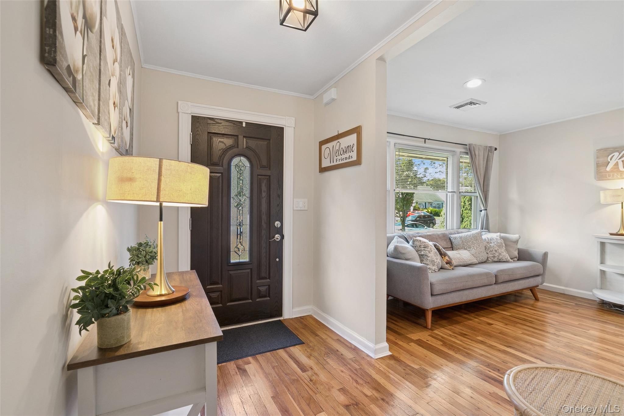 875 Woodside Drive, Wantagh, NY 11793