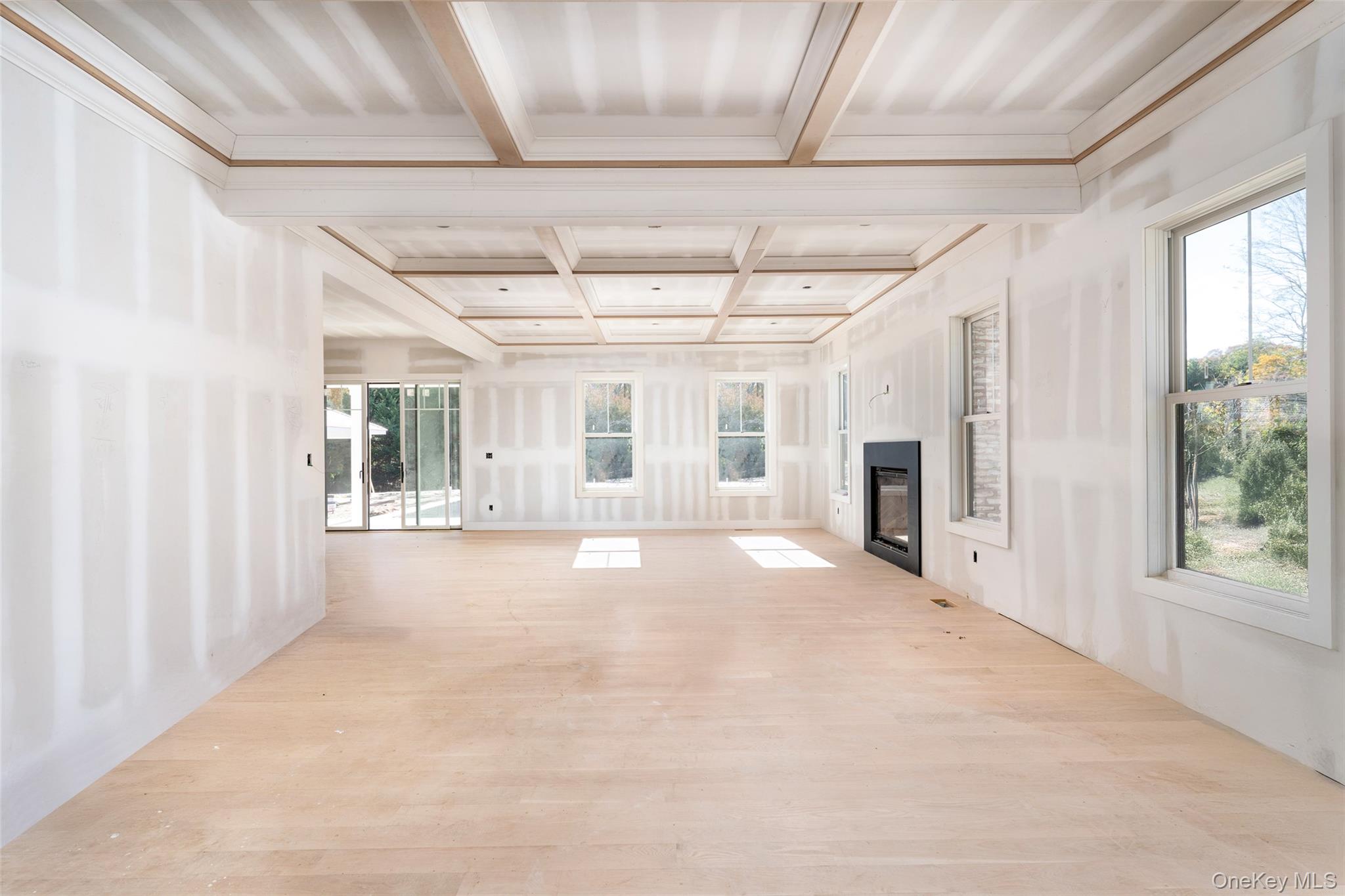 48 Whites Lane, Southampton, NY 11968