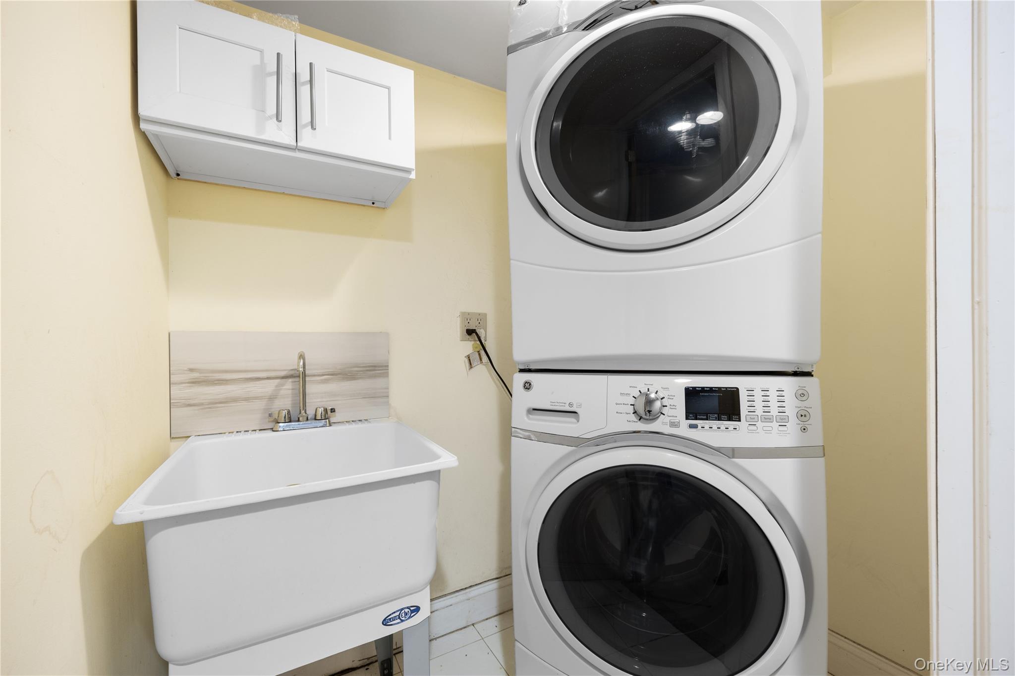 183-26 Booth Memorial Avenue, Fresh Meadows, NY 11365